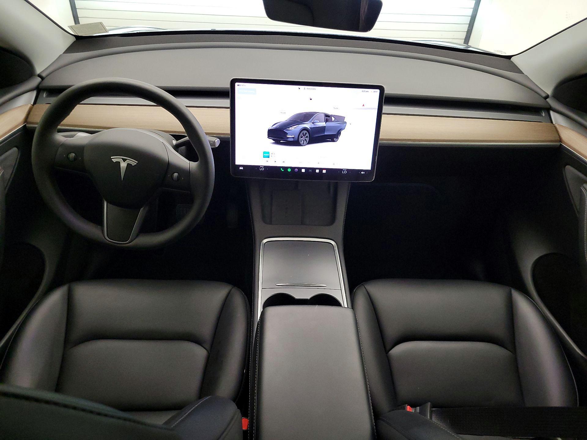 Thumbnail: 2025 Tesla Model Y - 9