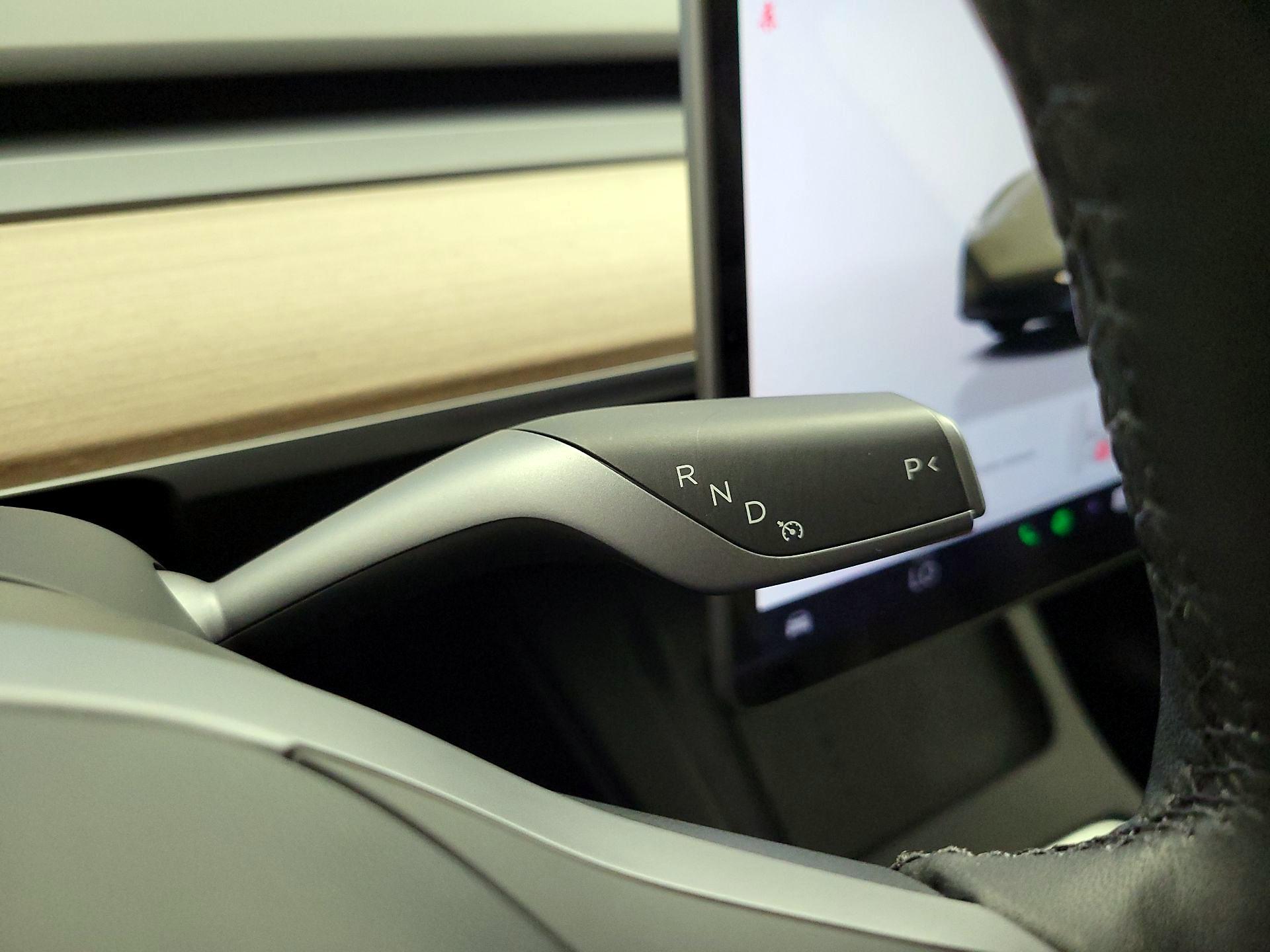 Thumbnail: 2025 Tesla Model Y - 17