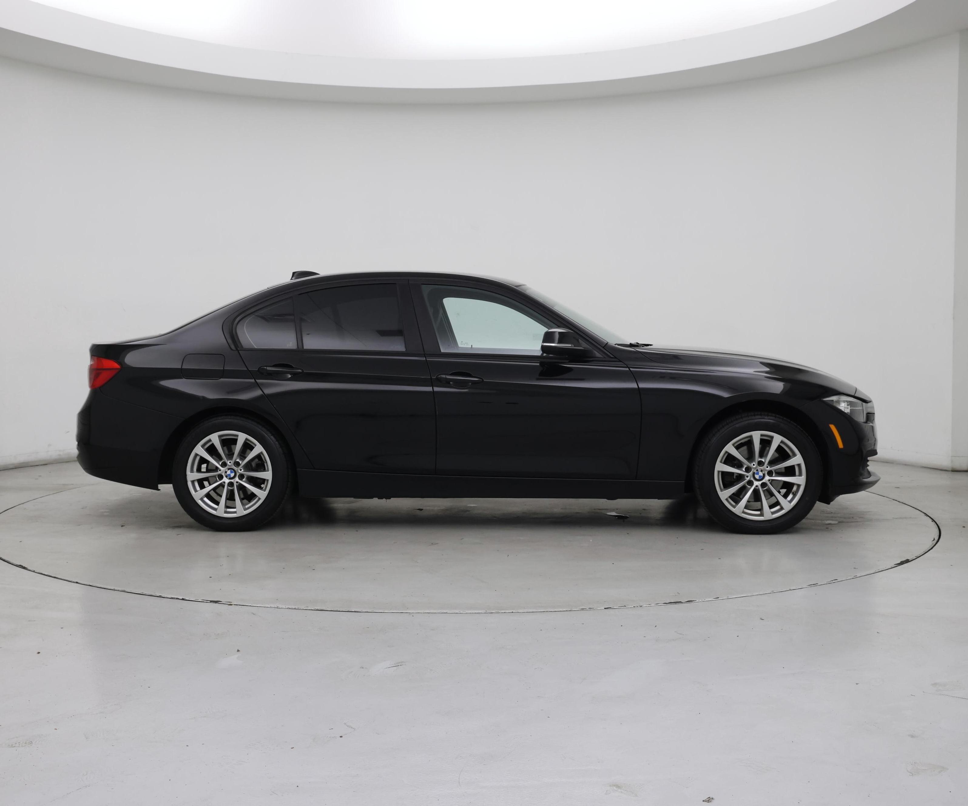Thumbnail: 2017 BMW 3 Series - 7
