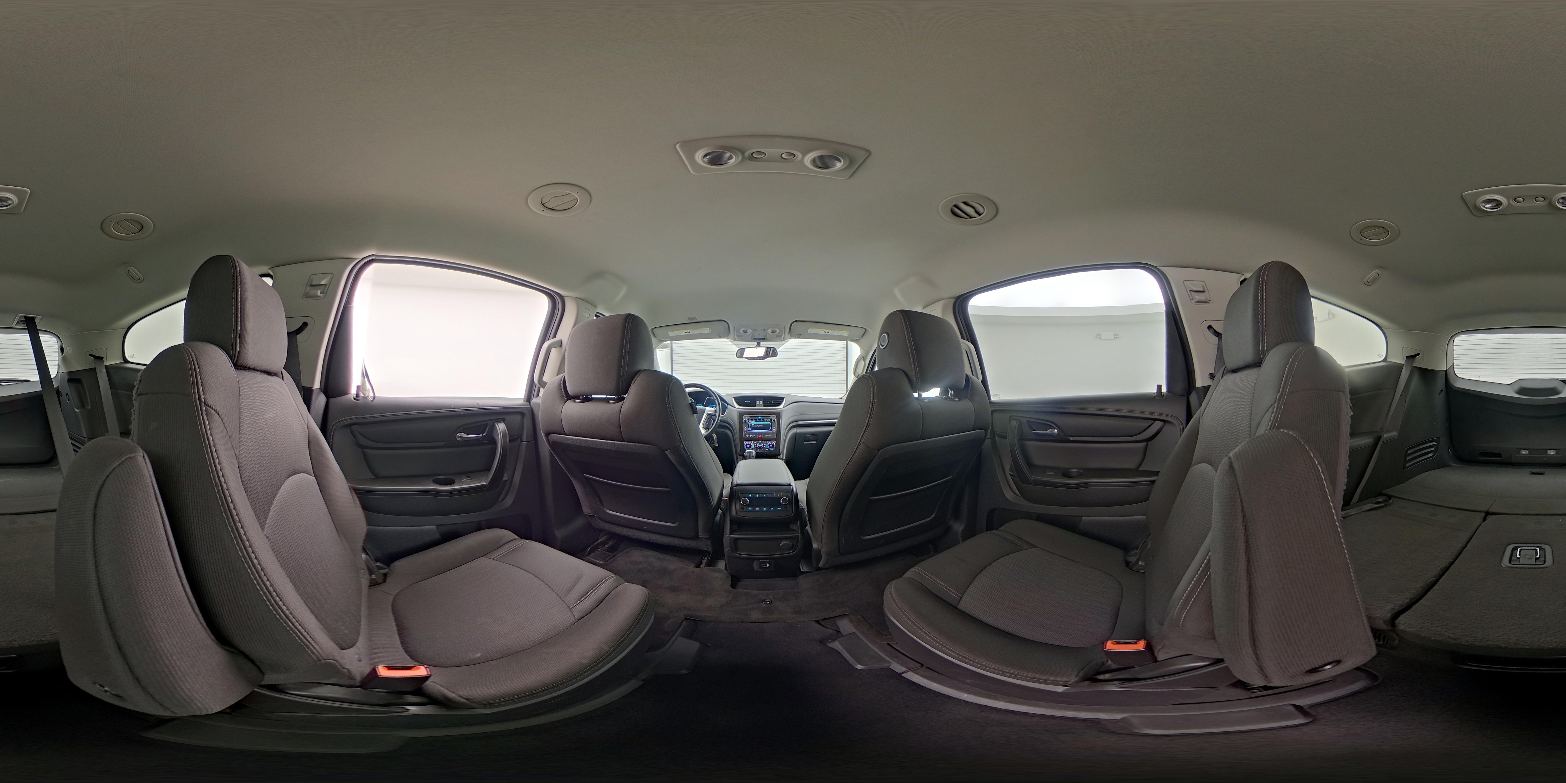 2017 Chevrolet Traverse 2LT - Photo 28