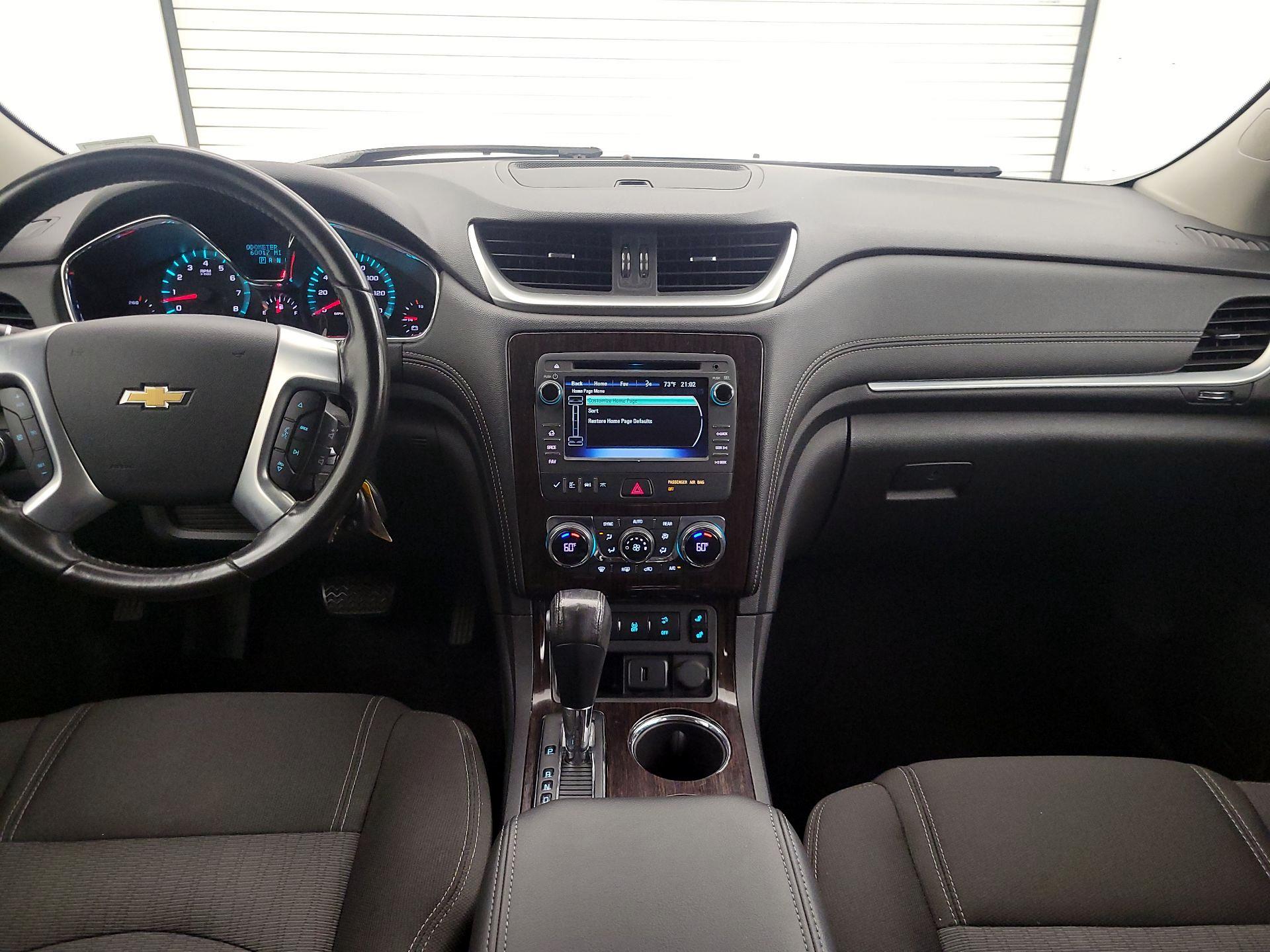 Thumbnail: 2017 Chevrolet Traverse - 9