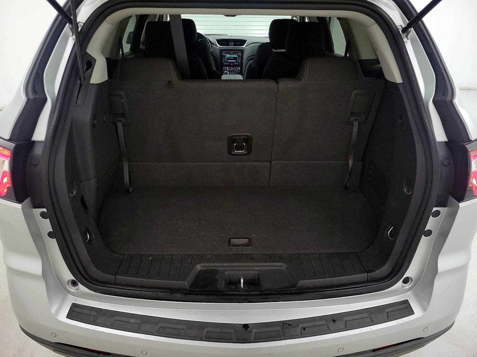 2017 Chevrolet Traverse 2LT - Photo 22