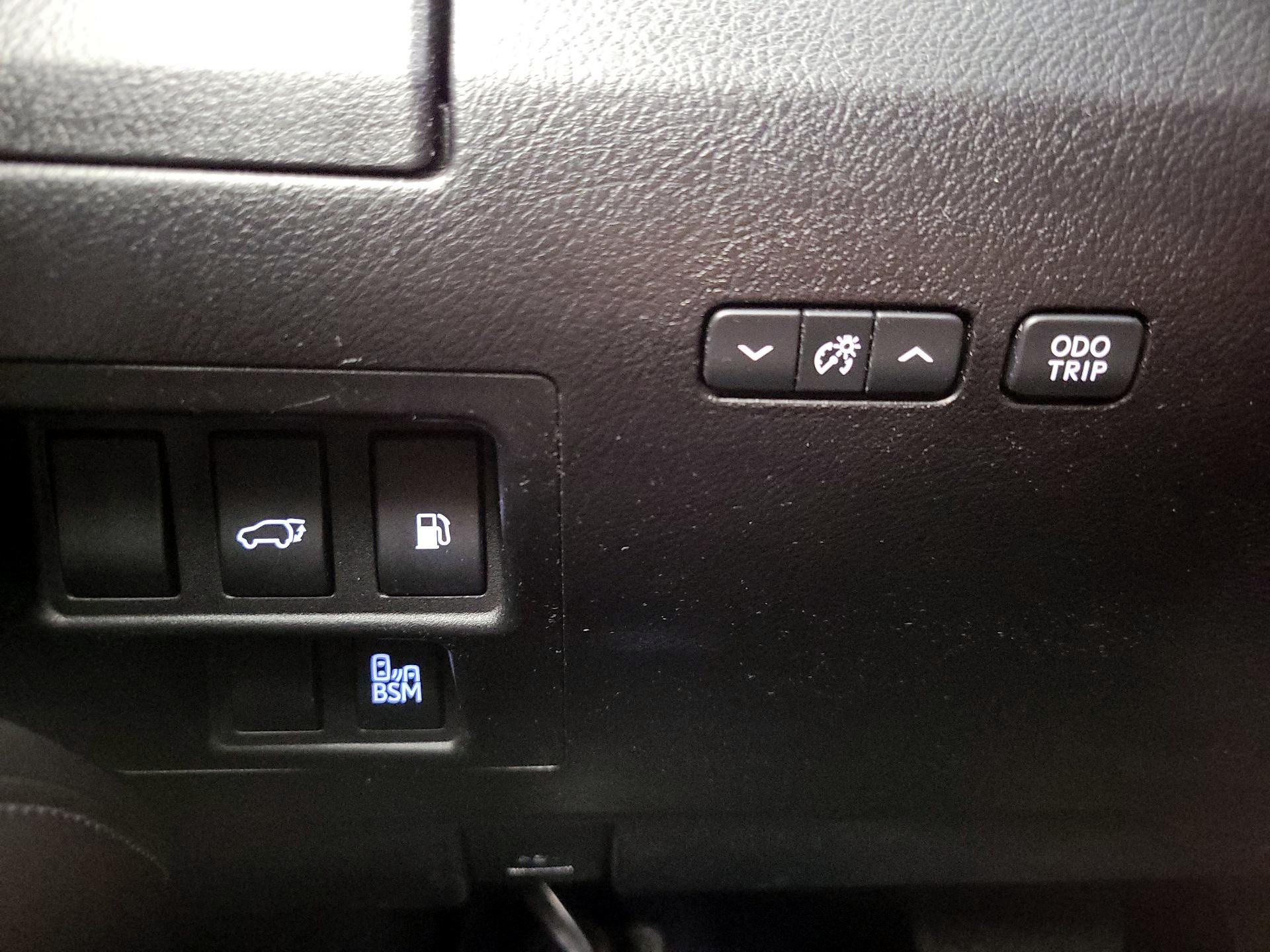 Thumbnail: 2015 Lexus RX - 13