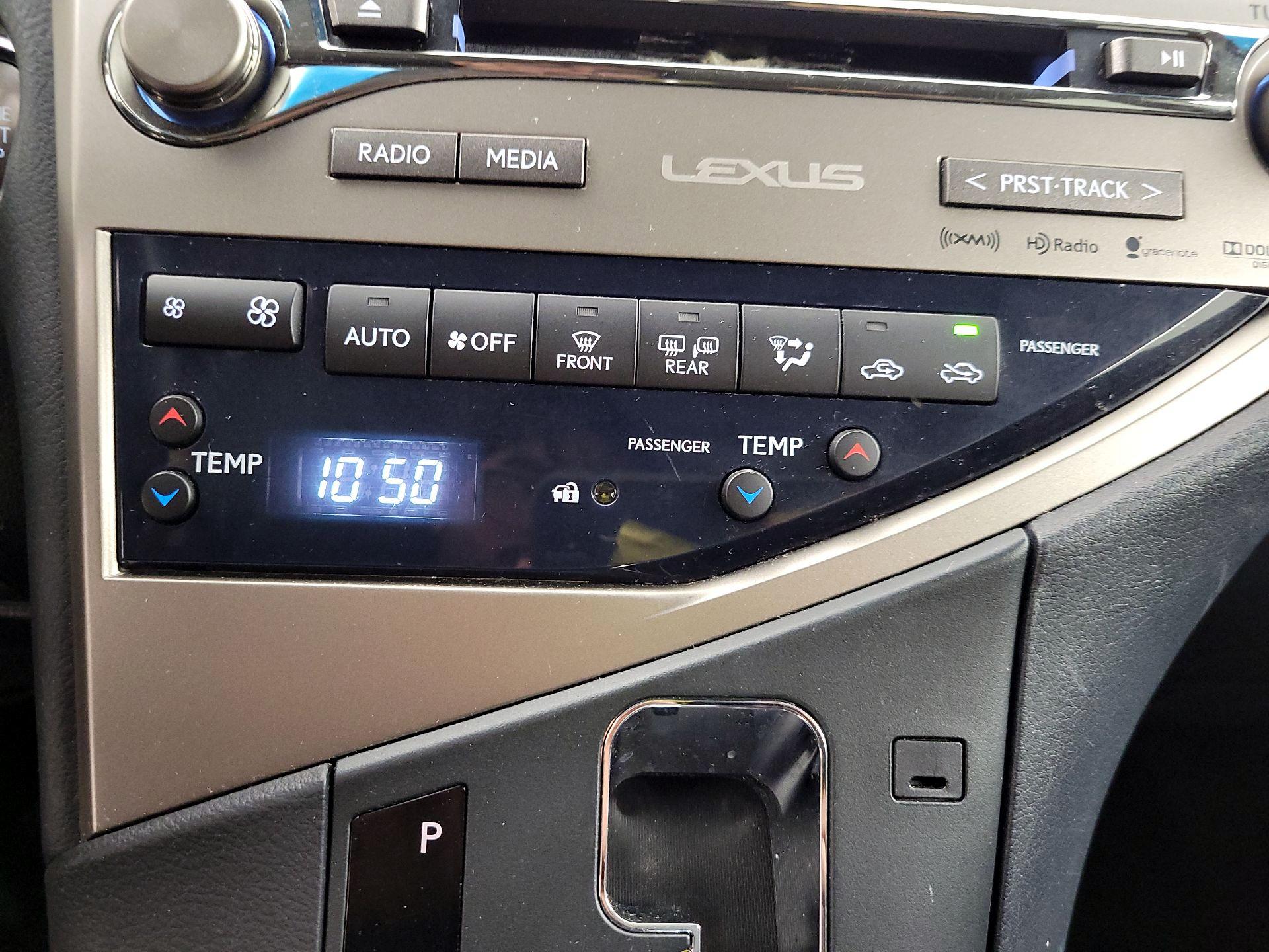 Thumbnail: 2015 Lexus RX - 17