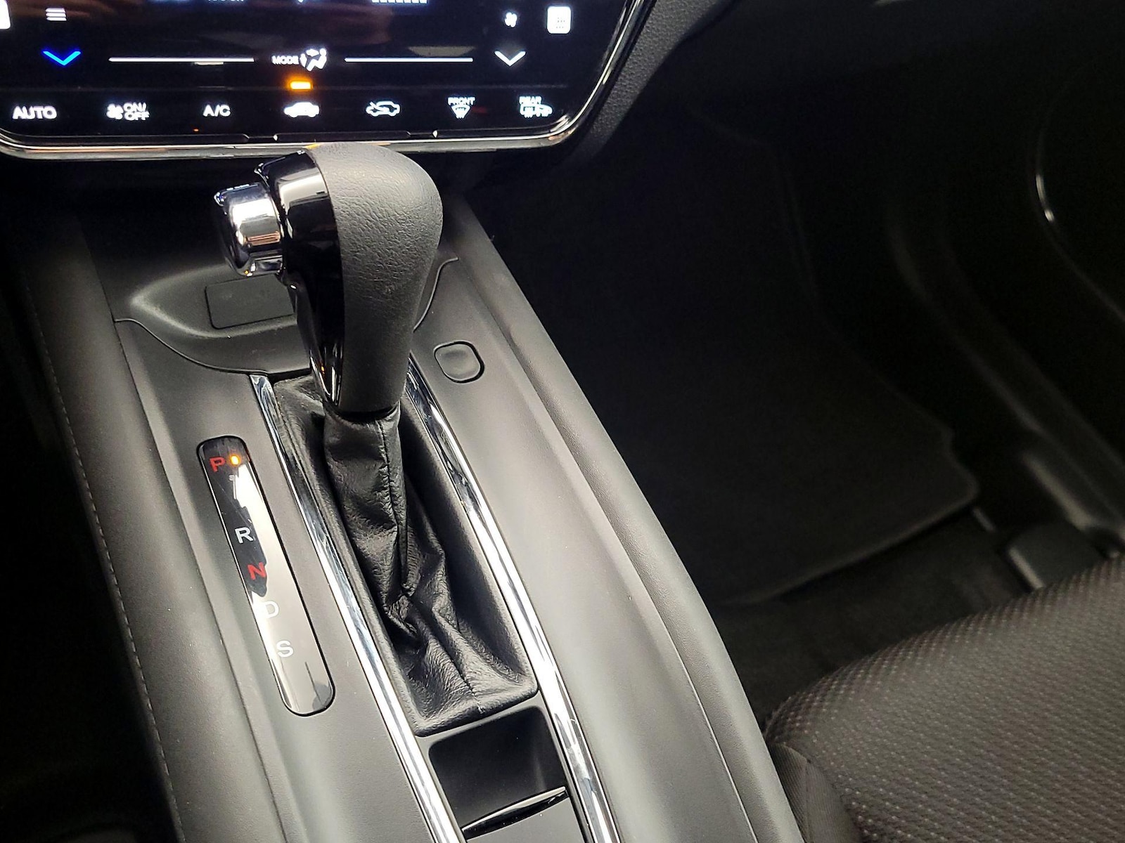 2017 Honda HR-V EX - Photo 18