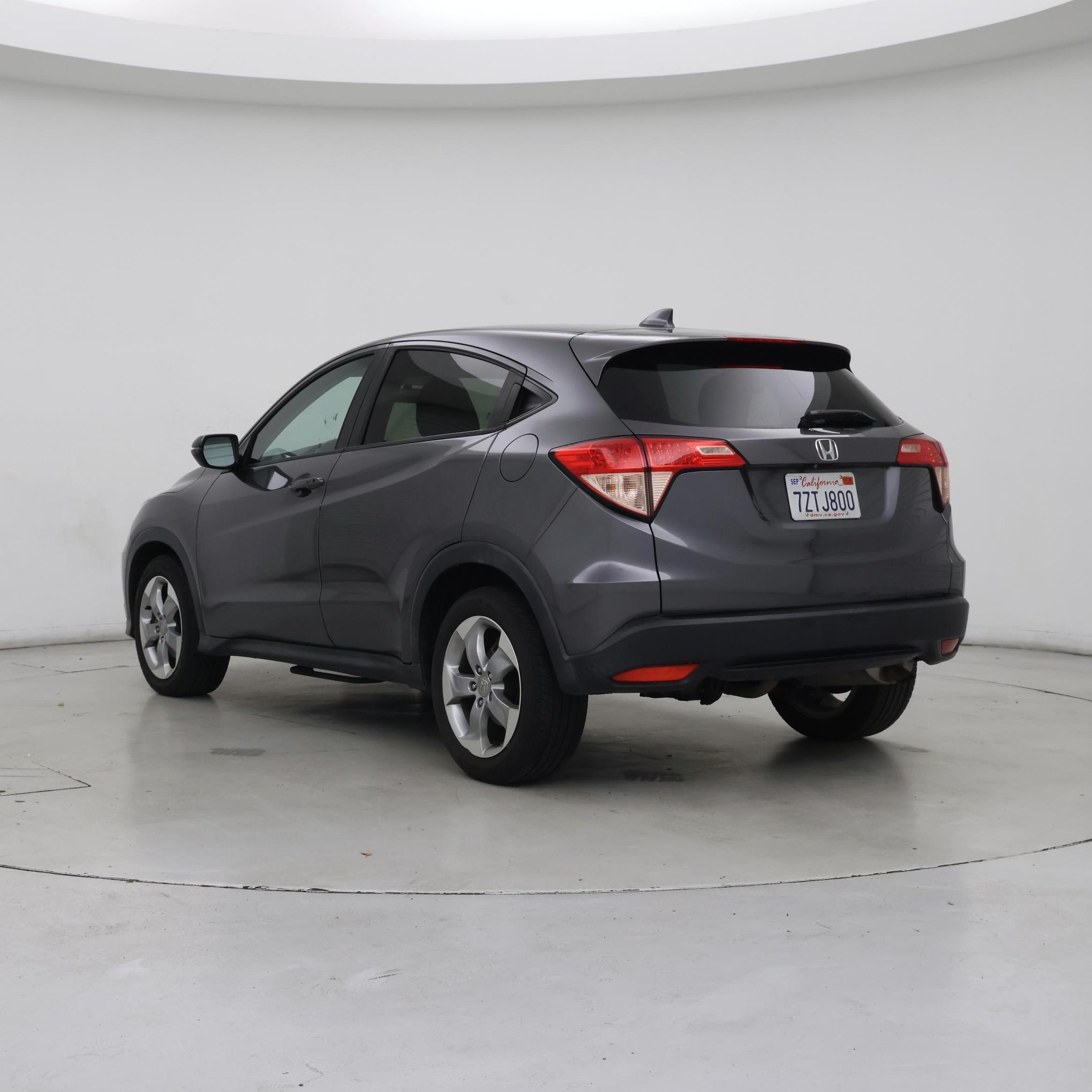 Thumbnail: 2017 Honda HR-V - 2