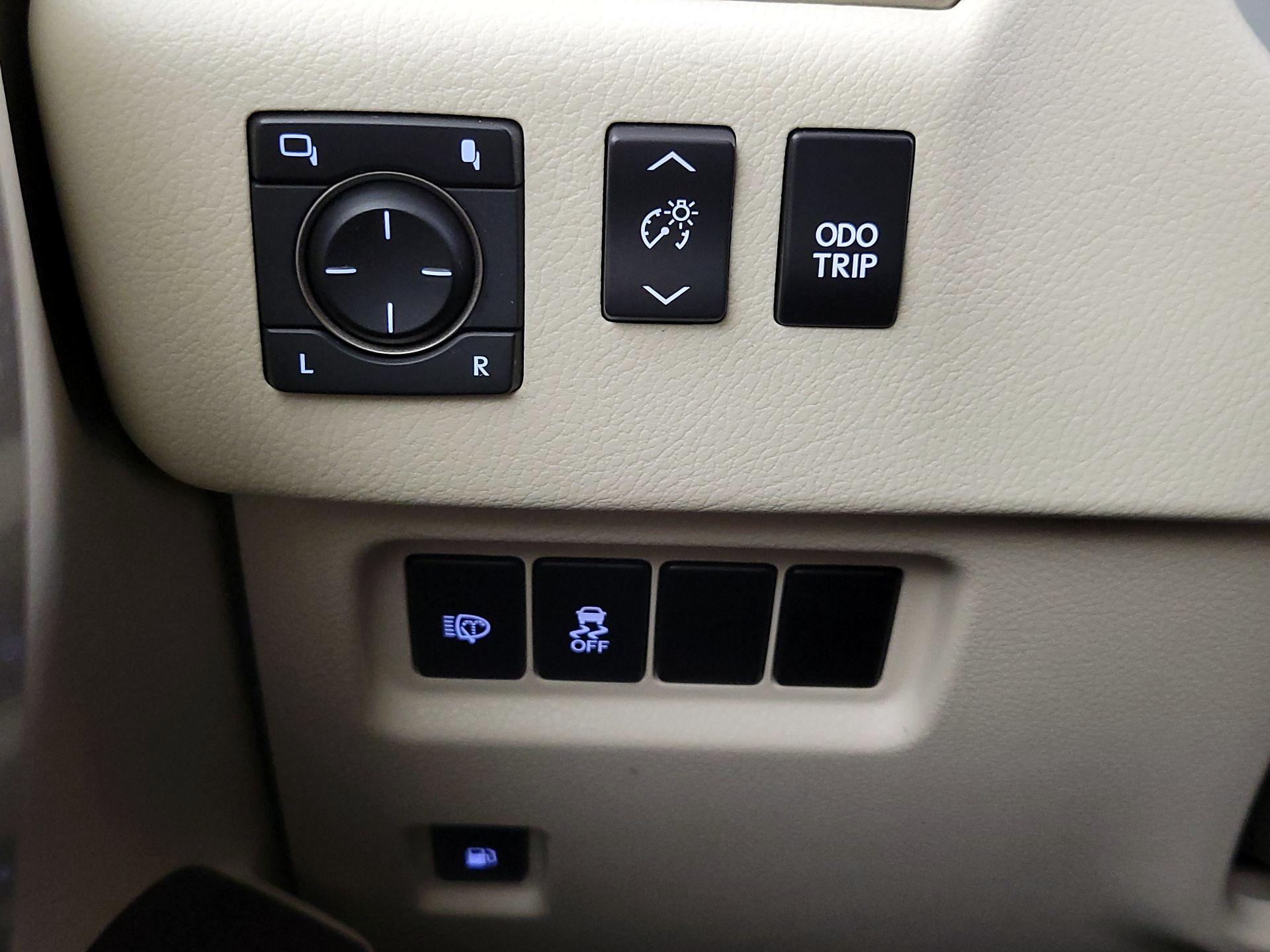 Thumbnail: 2018 Lexus GX - 13
