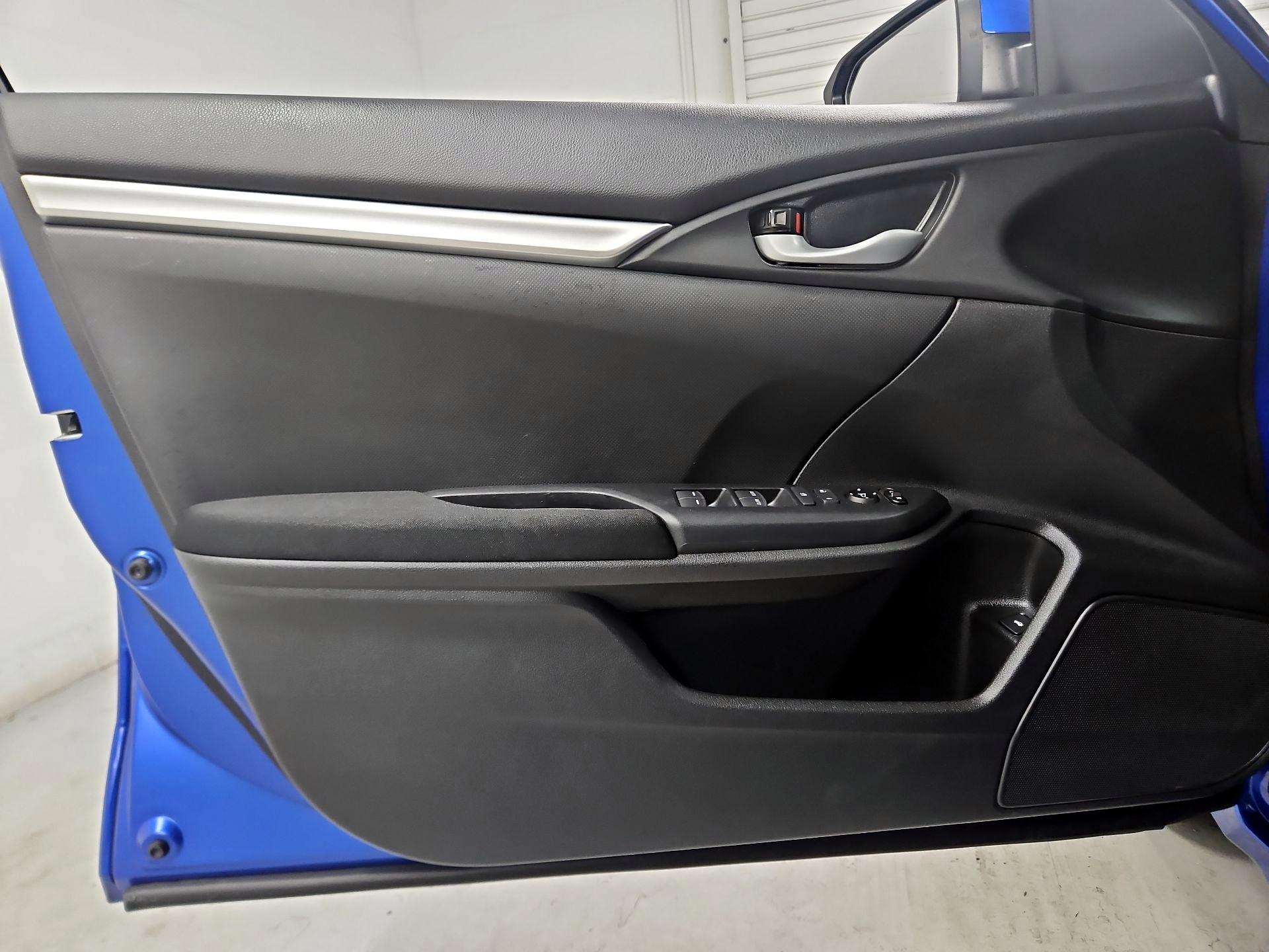 Thumbnail: 2020 Honda Civic - 12