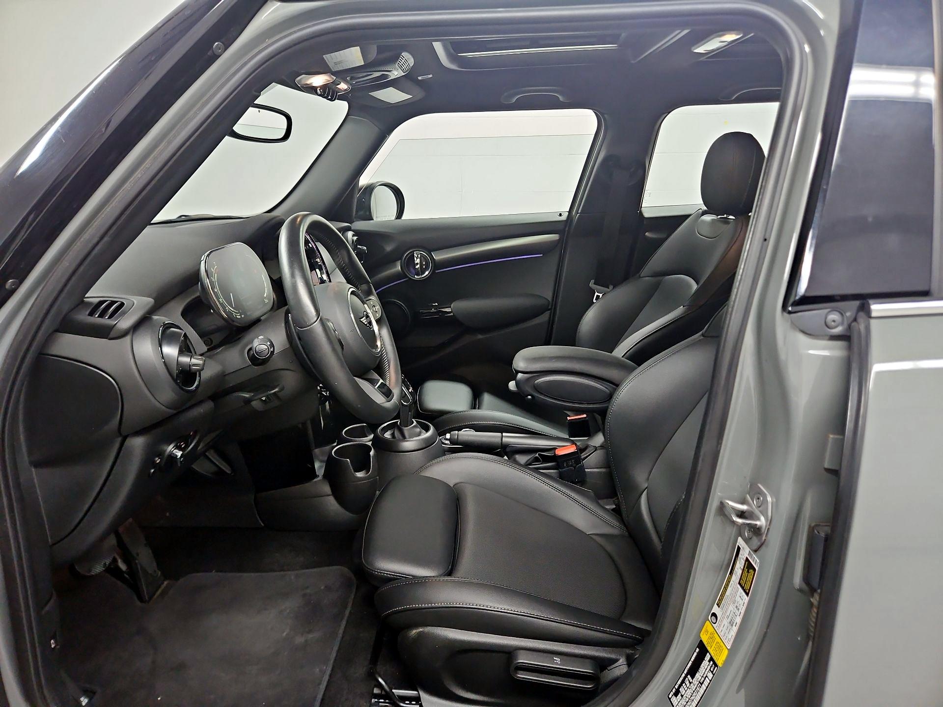 Thumbnail: 2022 MINI Cooper Hardtop - 11