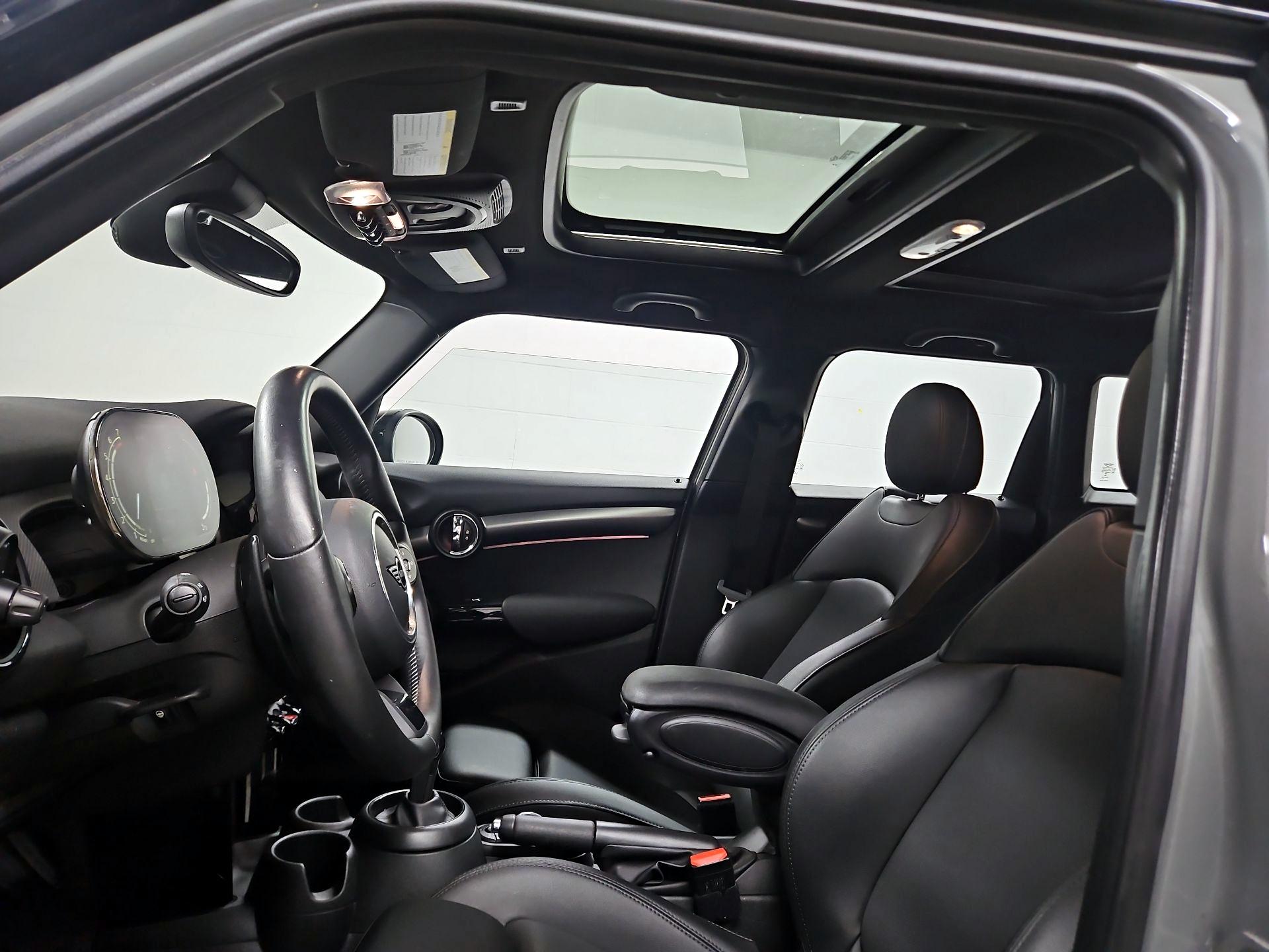 Thumbnail: 2022 MINI Cooper Hardtop - 20