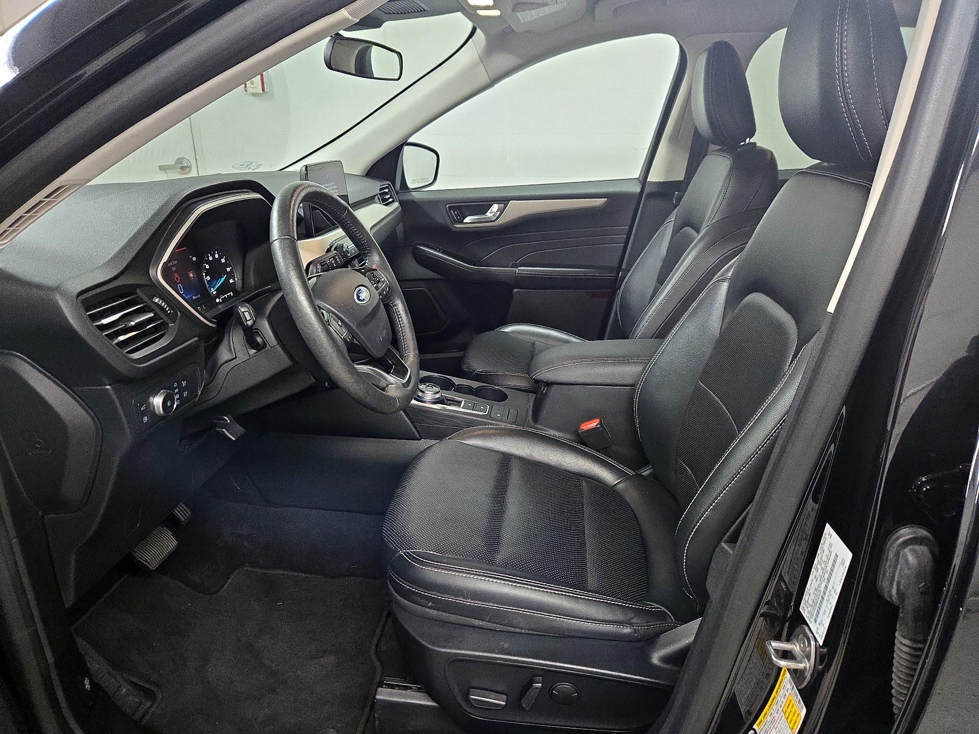 Thumbnail: 2021 Ford Escape - 11