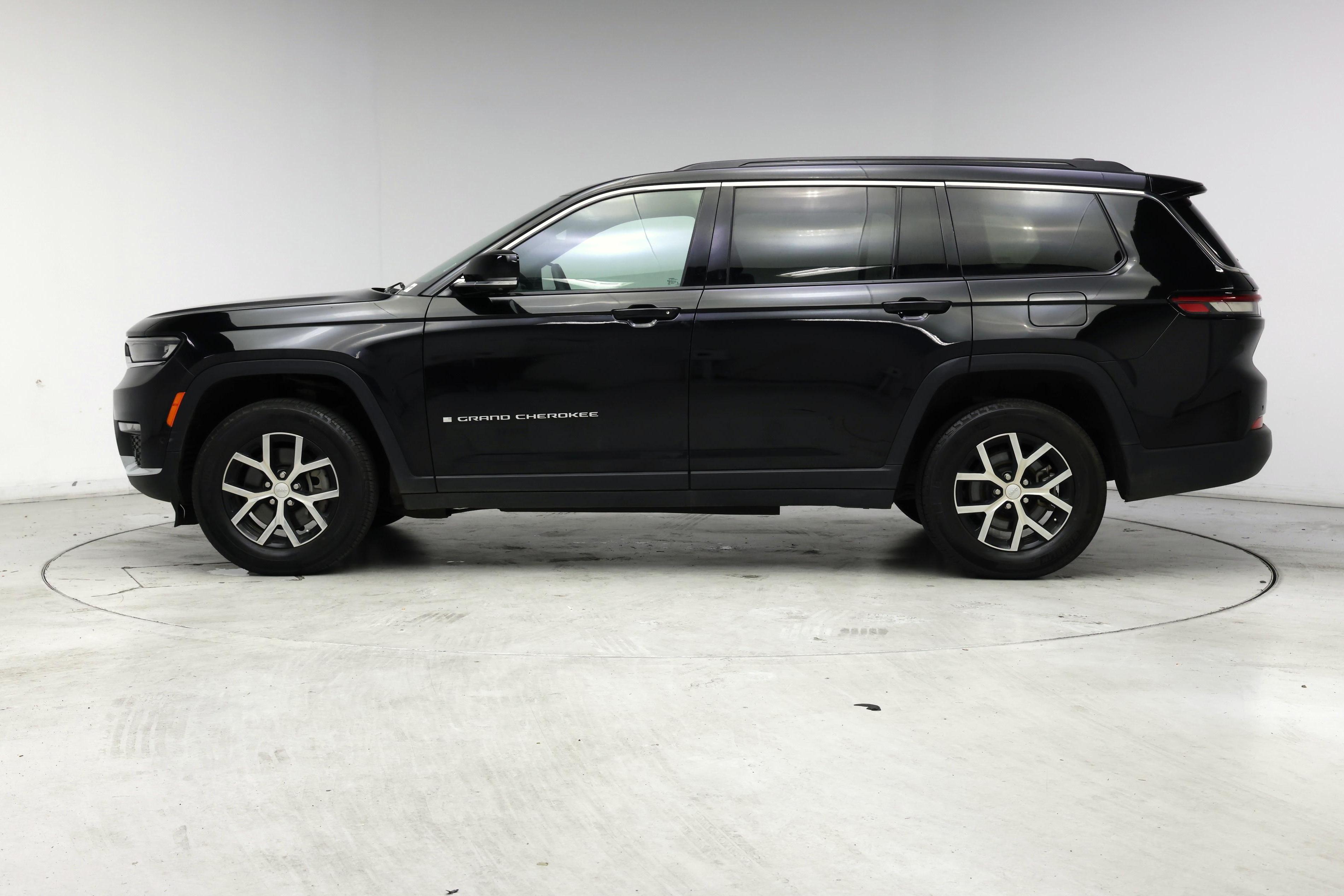 Thumbnail: 2024 Jeep Grand Cherokee L - 3