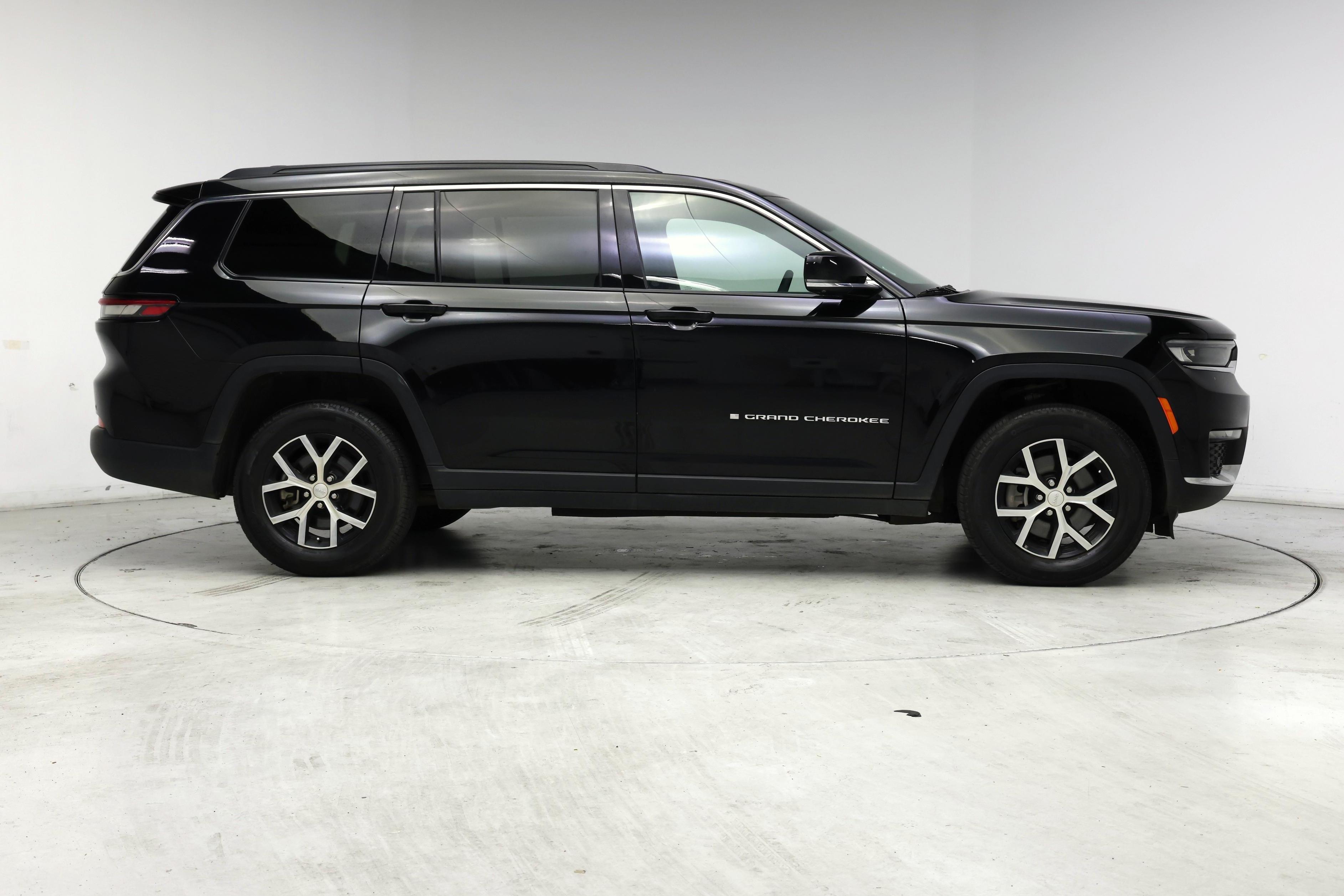 Thumbnail: 2024 Jeep Grand Cherokee L - 7