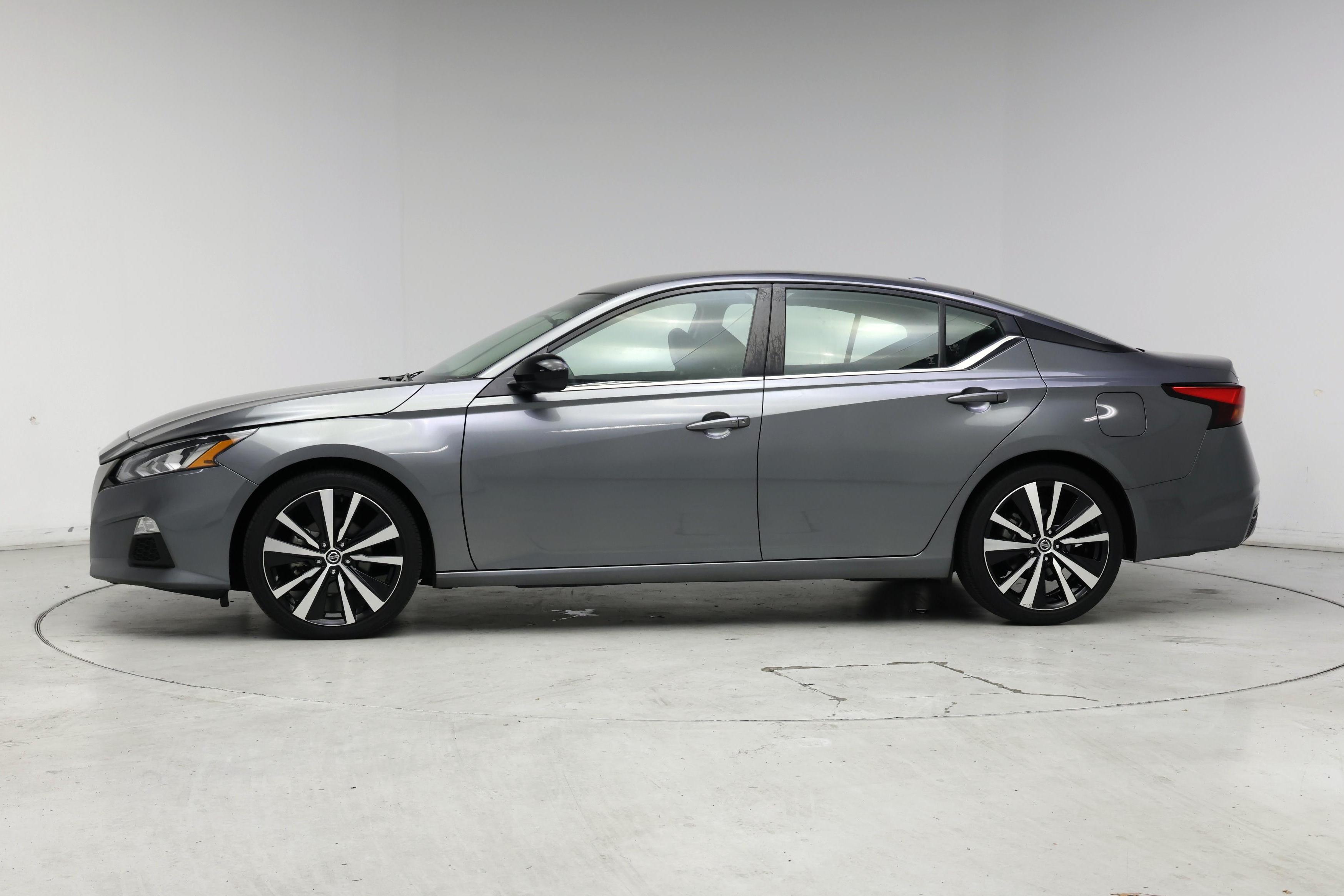 Thumbnail: 2022 Nissan Altima - 3