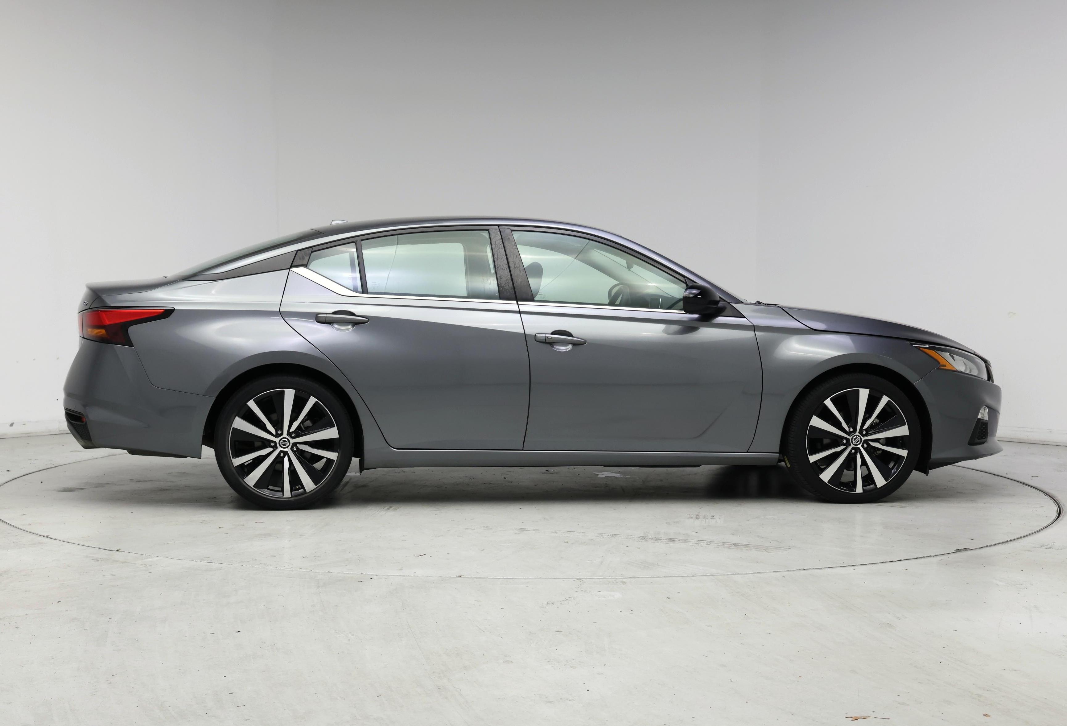 Thumbnail: 2022 Nissan Altima - 7