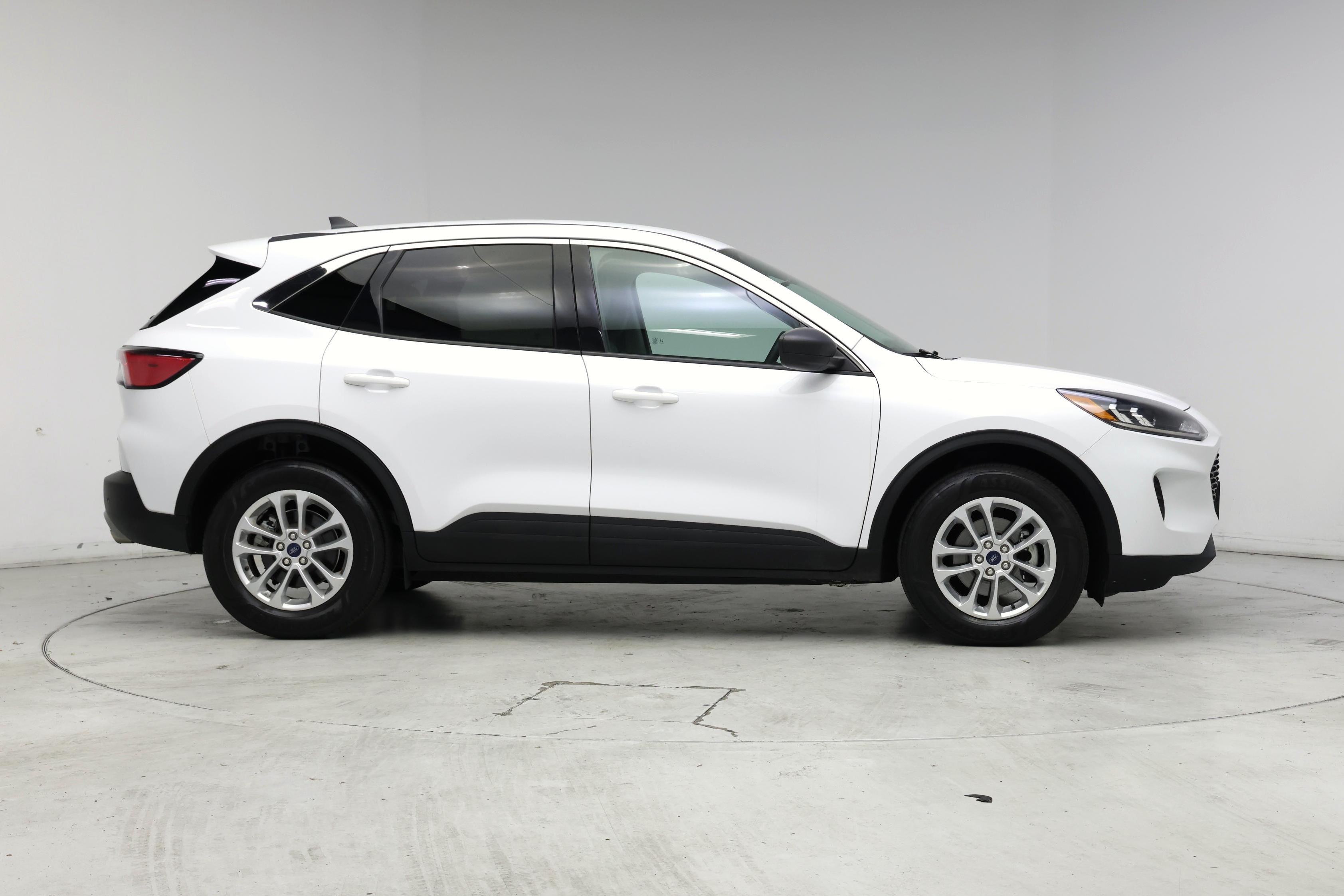Thumbnail: 2022 Ford Escape - 7