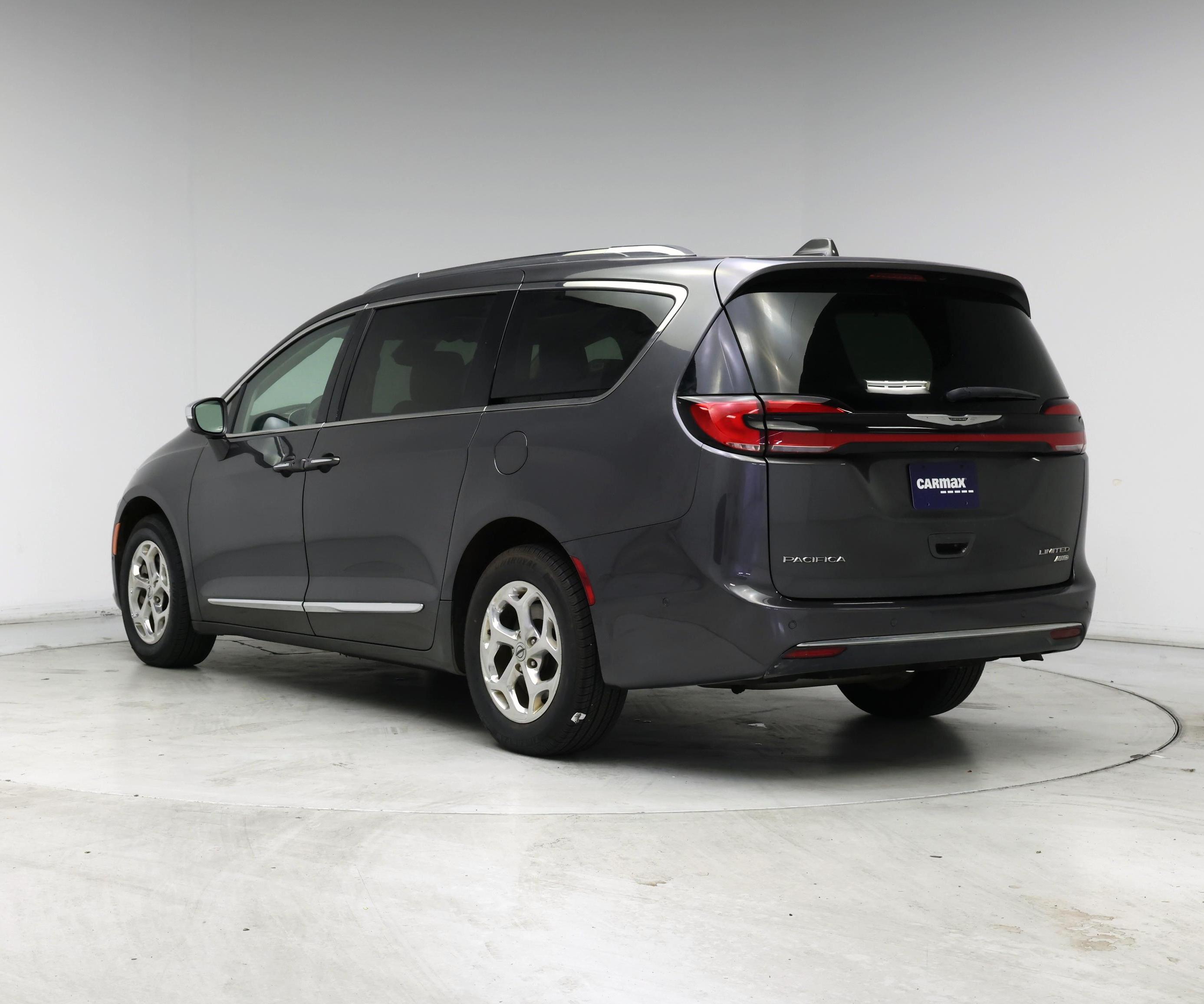 Thumbnail: 2021 Chrysler Pacifica - 2