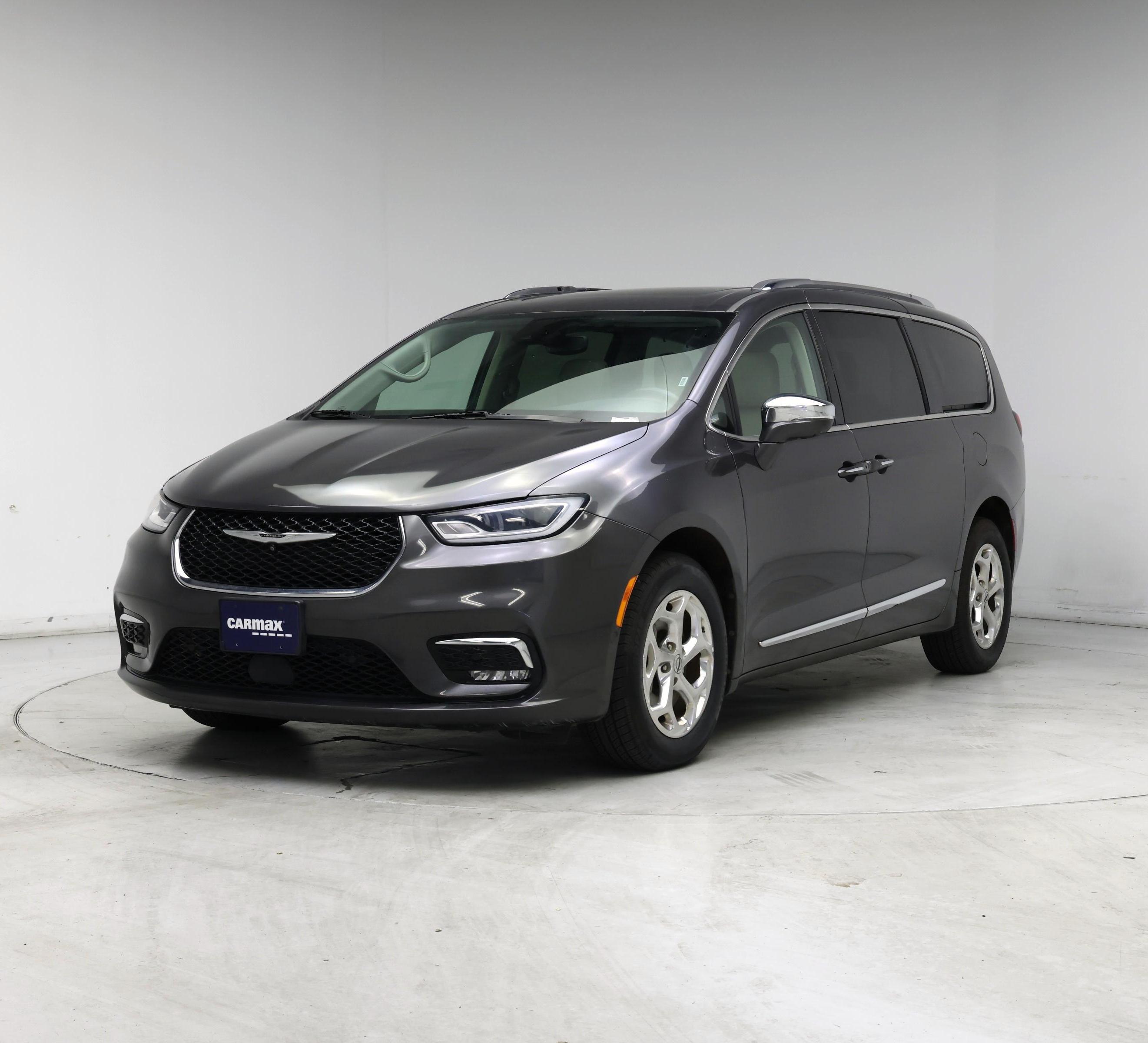 Thumbnail: 2021 Chrysler Pacifica - 4