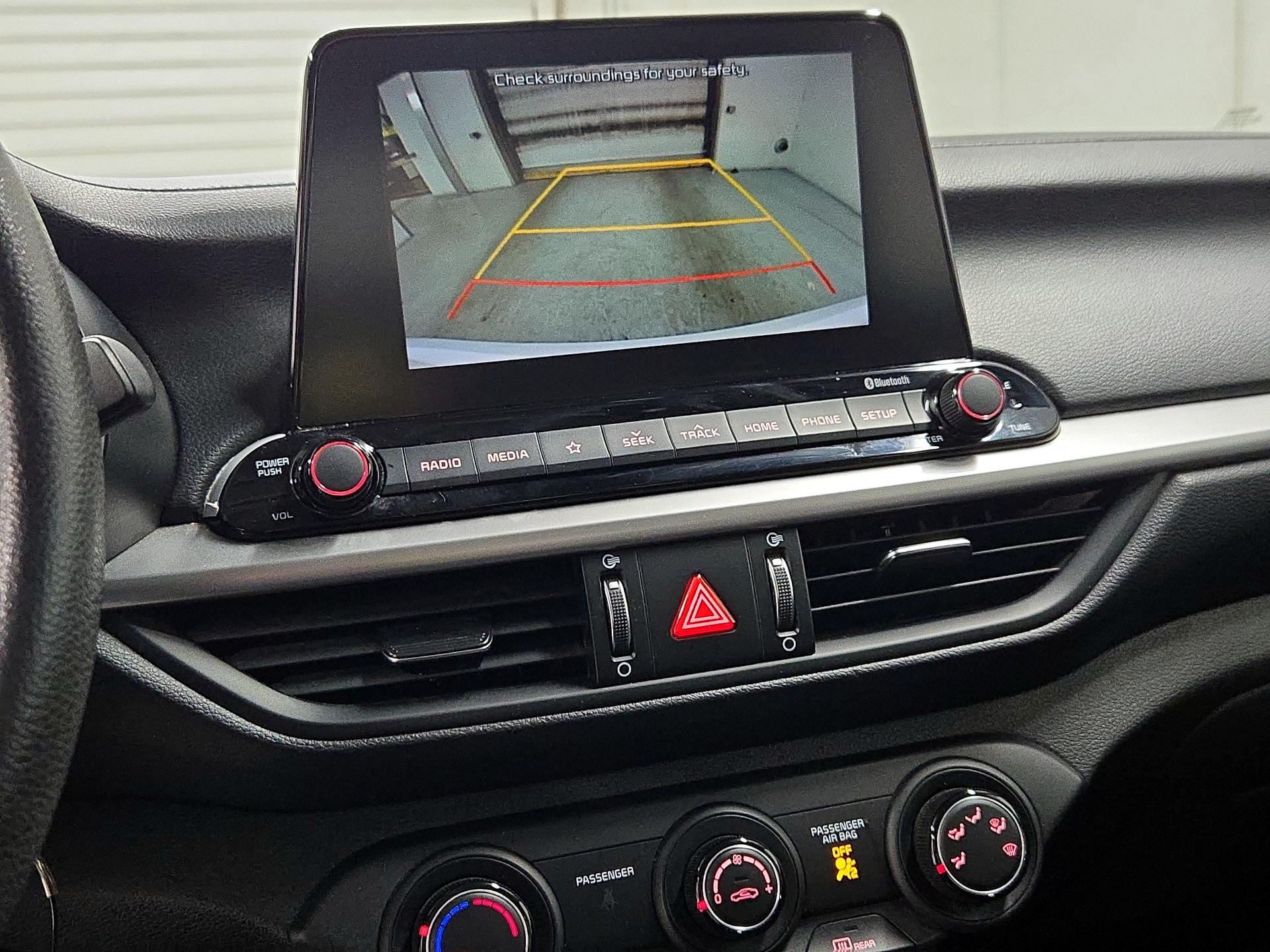 Thumbnail: 2021 Kia Forte - 14