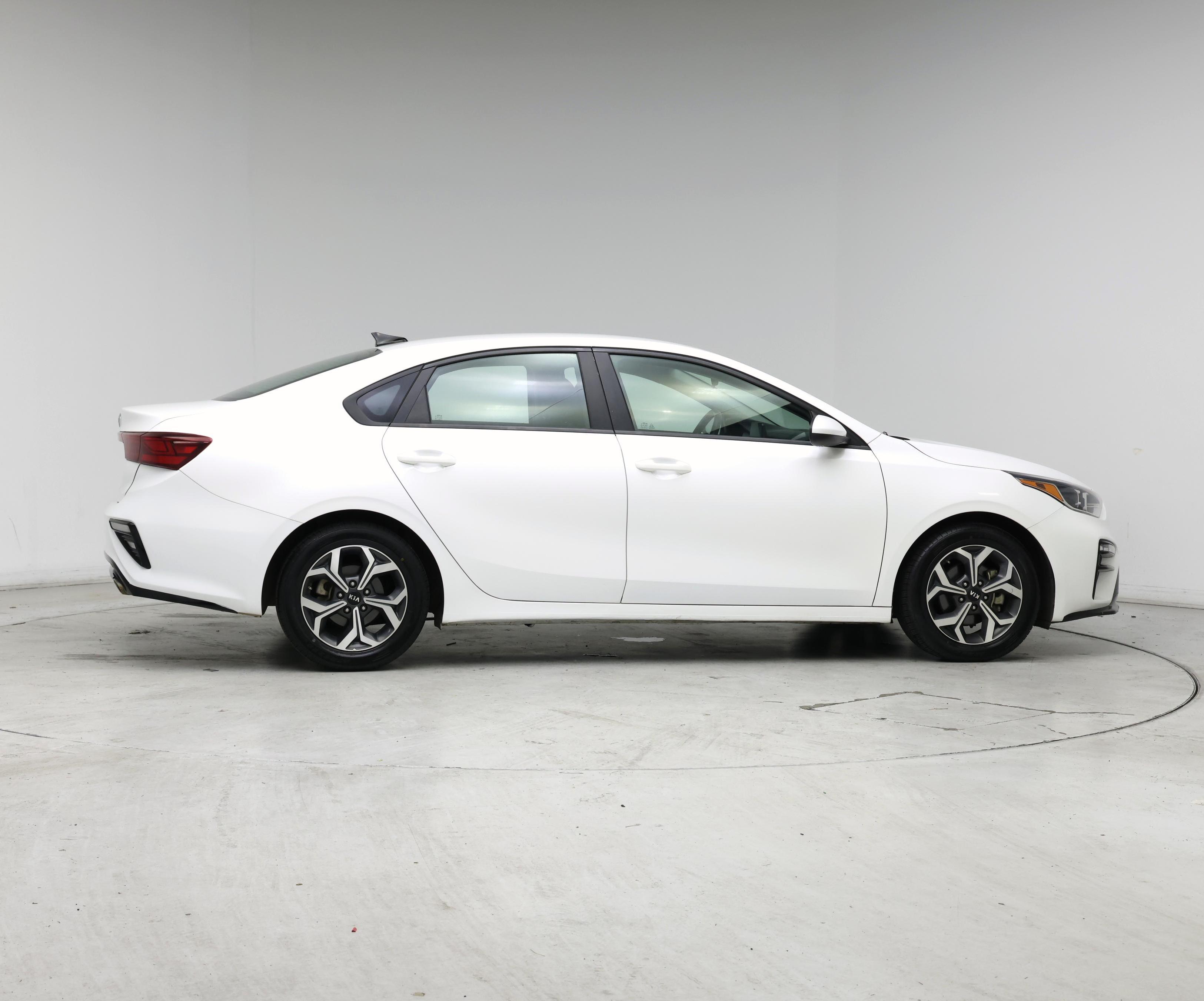 Thumbnail: 2021 Kia Forte - 7