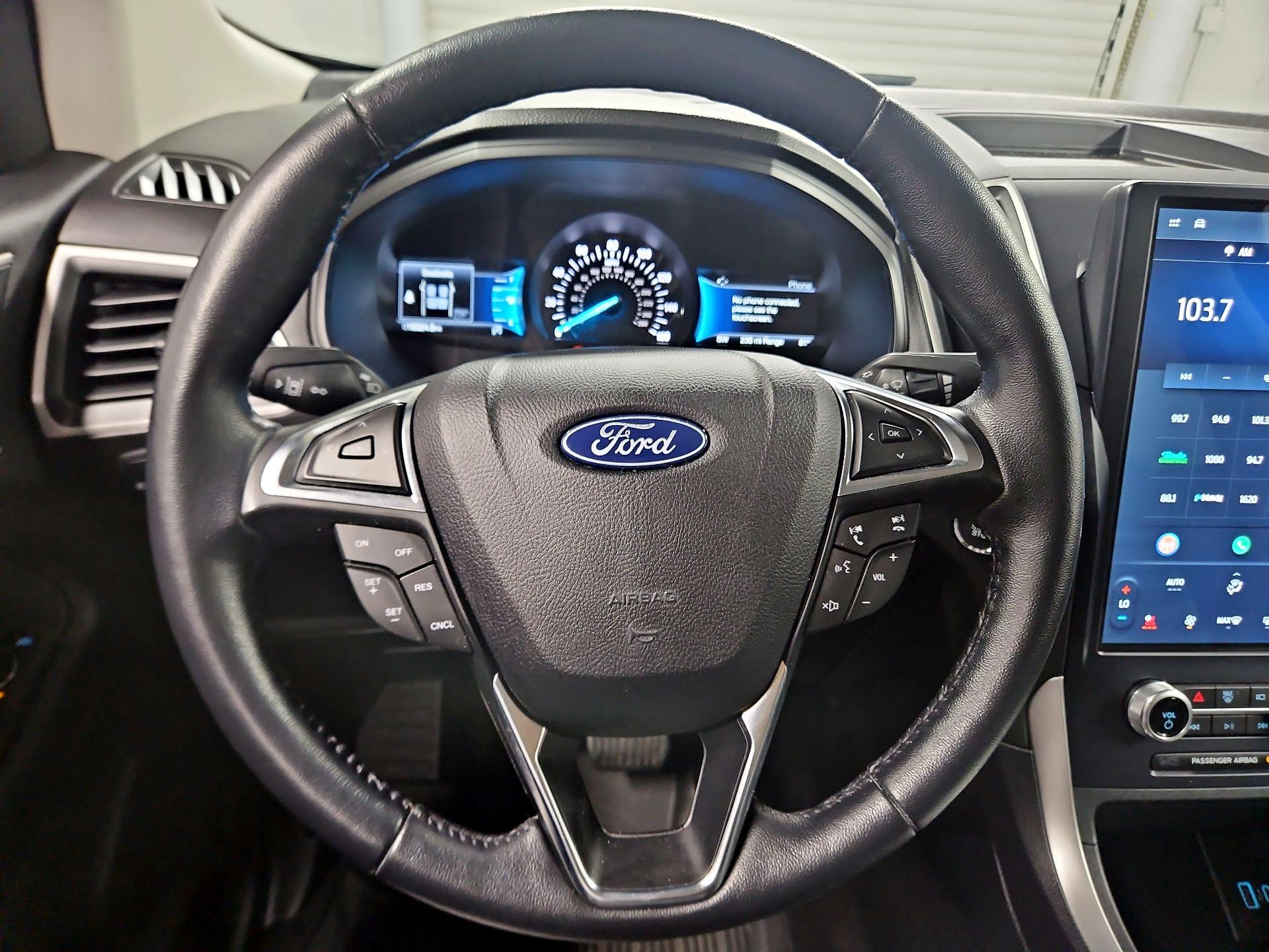 Thumbnail: 2023 Ford Edge - 10