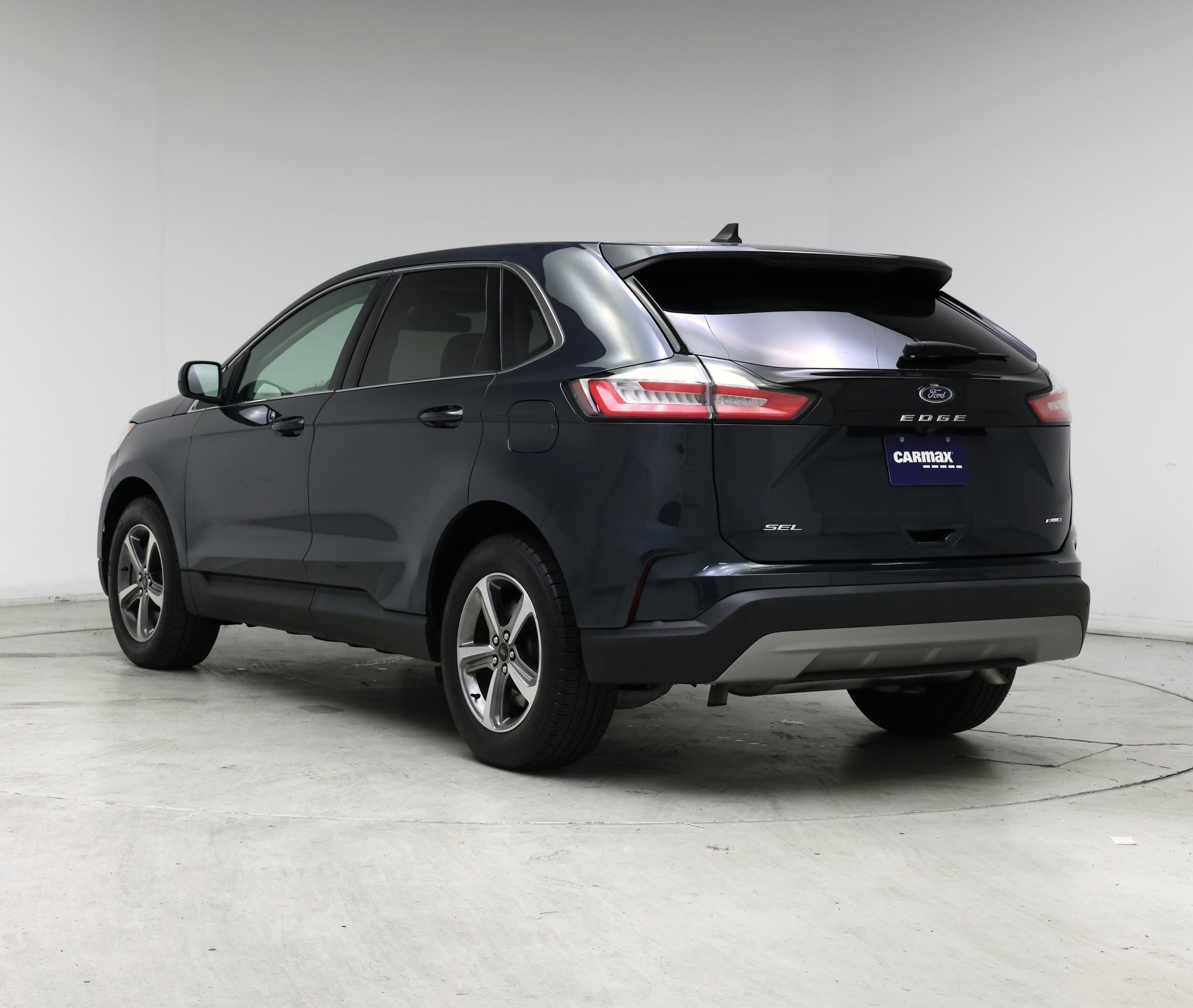 Thumbnail: 2023 Ford Edge - 2