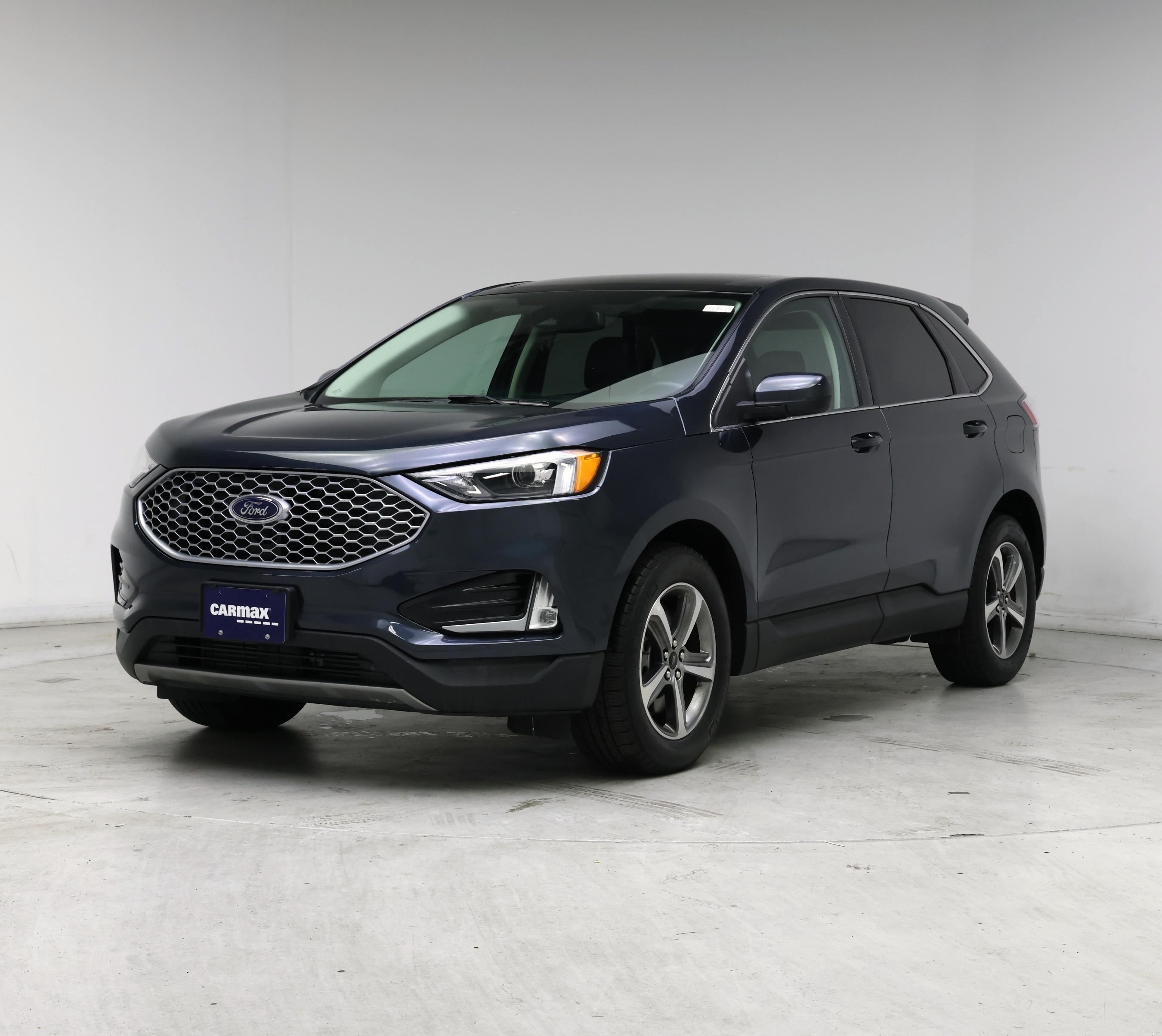 Thumbnail: 2023 Ford Edge - 4