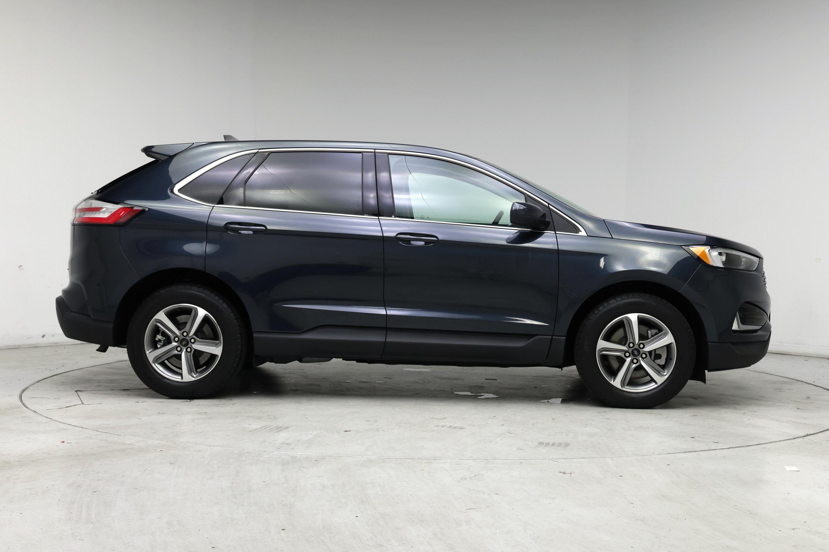 Thumbnail: 2023 Ford Edge - 7