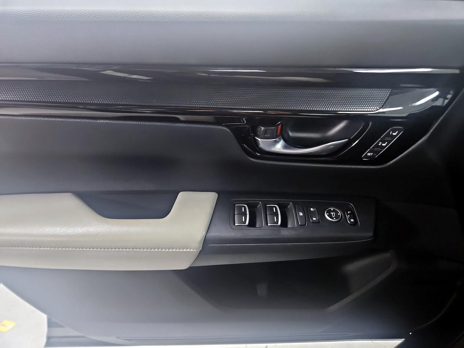 2023 Honda CR-V EX-L - Photo 13
