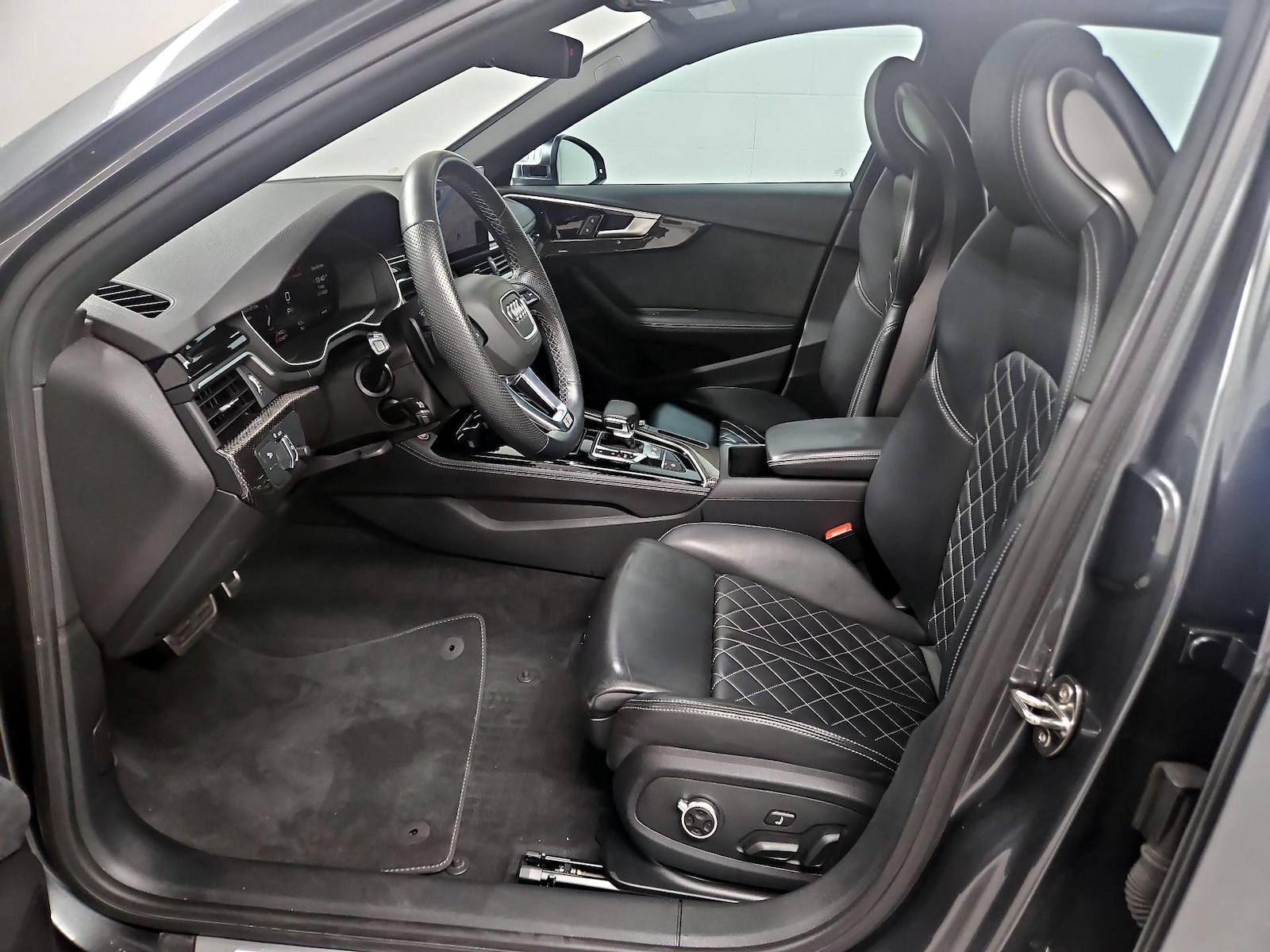 2022 Audi S4 Premium Plus - Photo 12