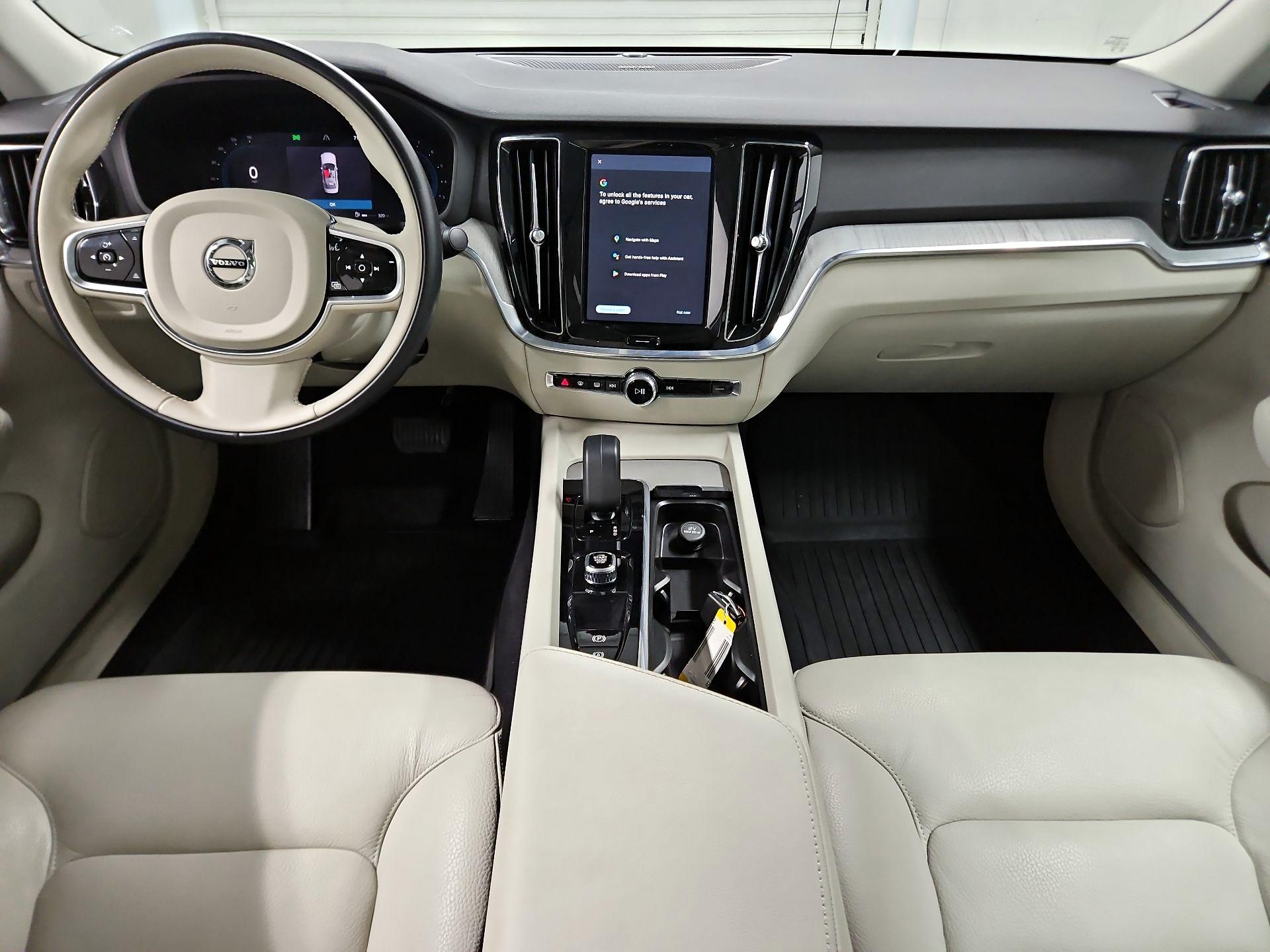 Thumbnail: 2025 Volvo S60 - 9