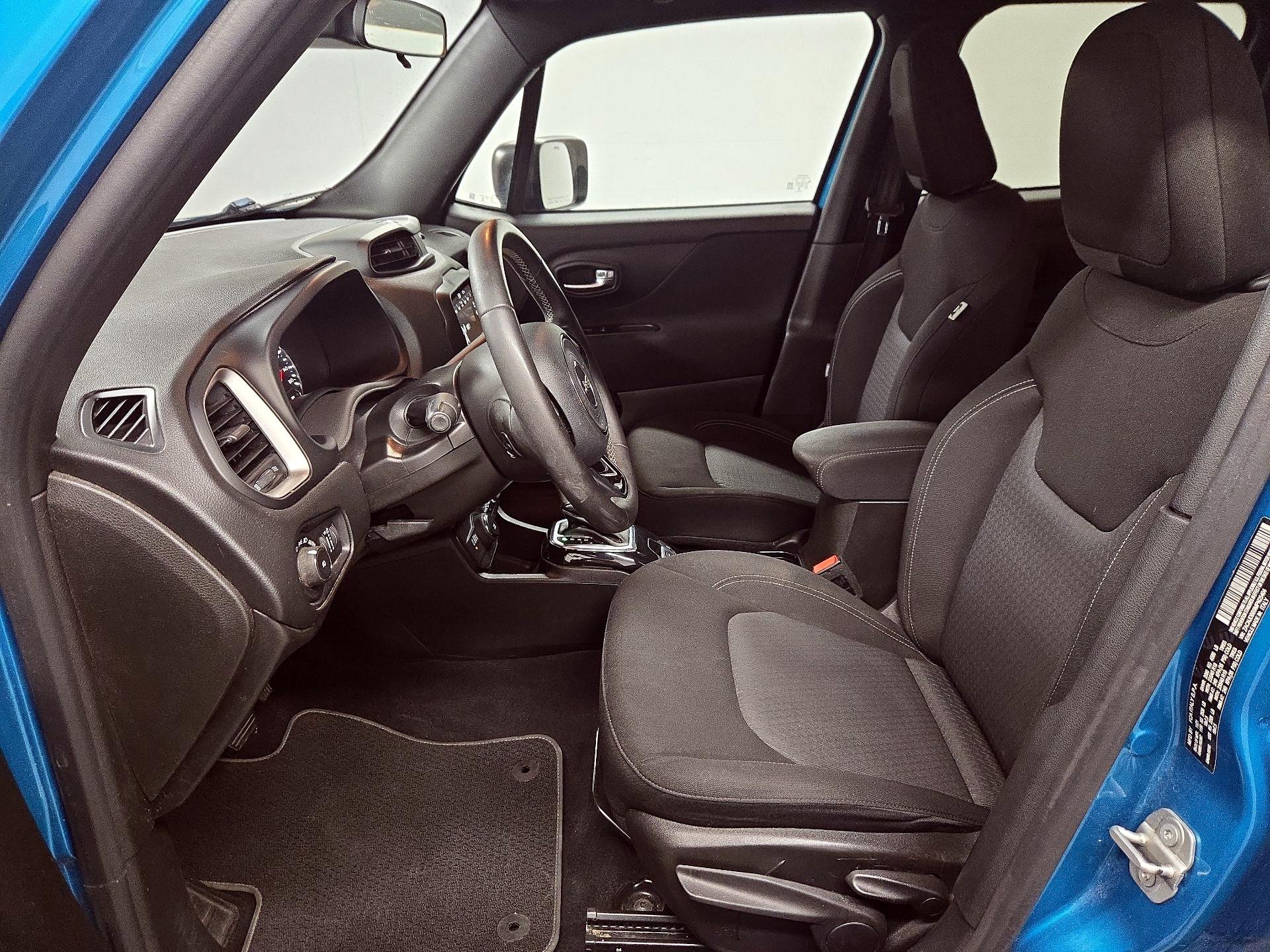 Thumbnail: 2021 Jeep Renegade - 11