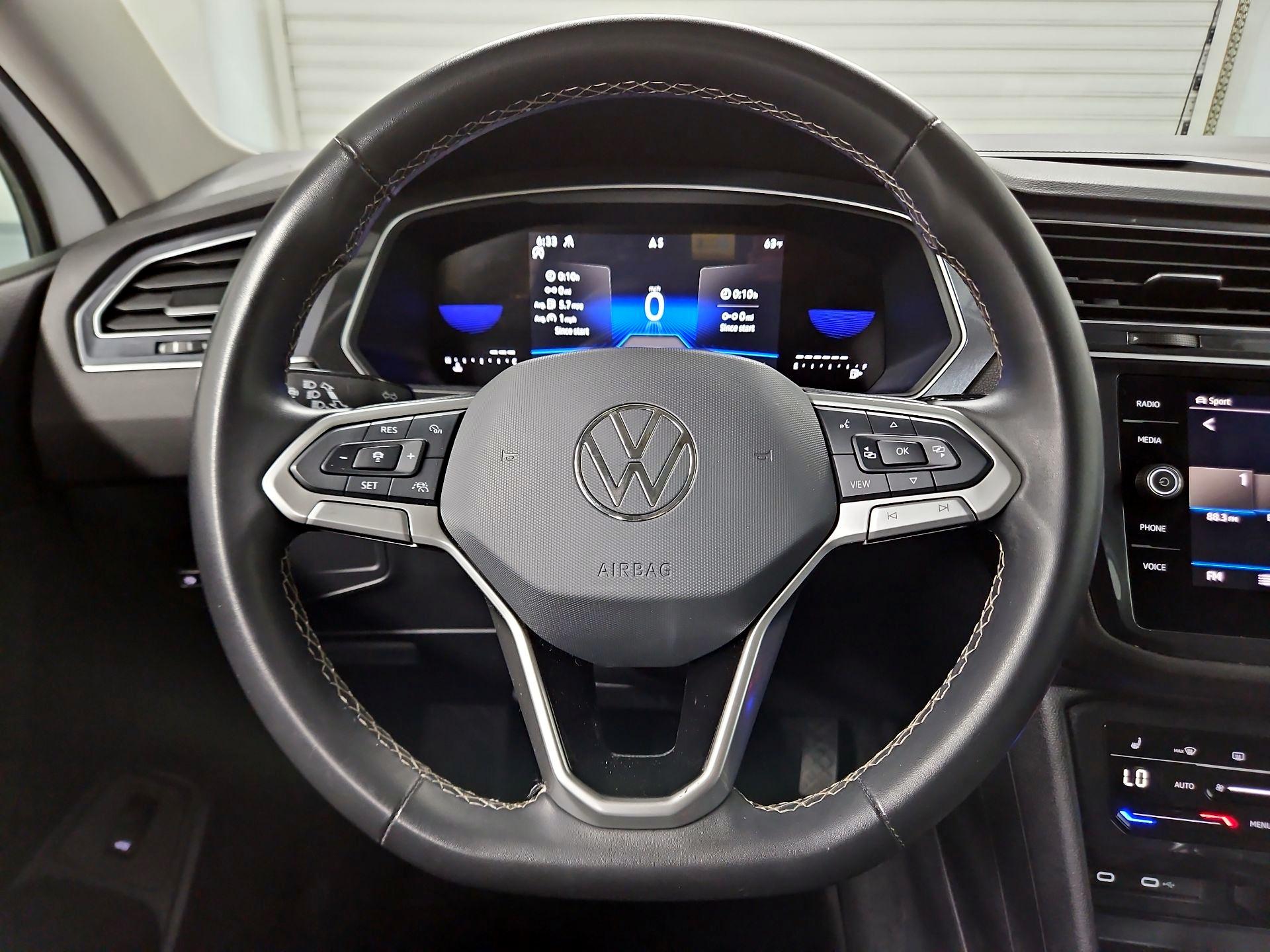 Thumbnail: 2024 Volkswagen Tiguan - 10