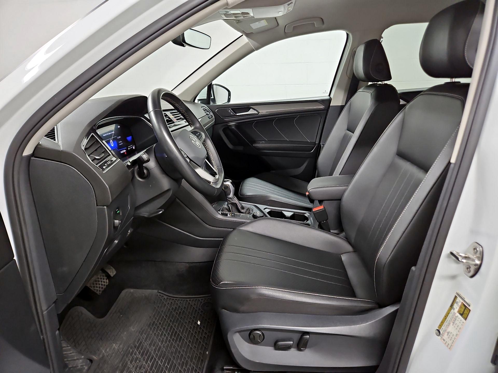 Thumbnail: 2024 Volkswagen Tiguan - 11