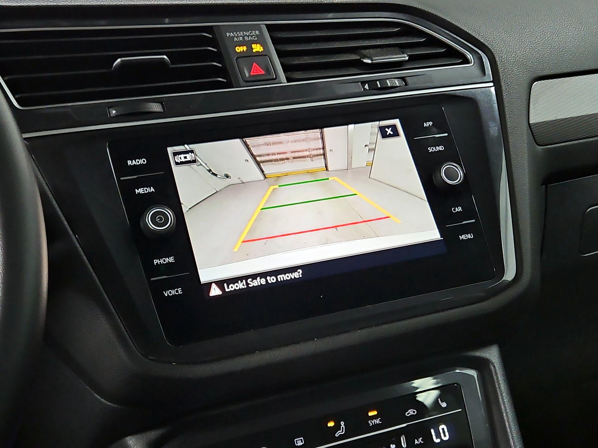 Thumbnail: 2024 Volkswagen Tiguan - 14