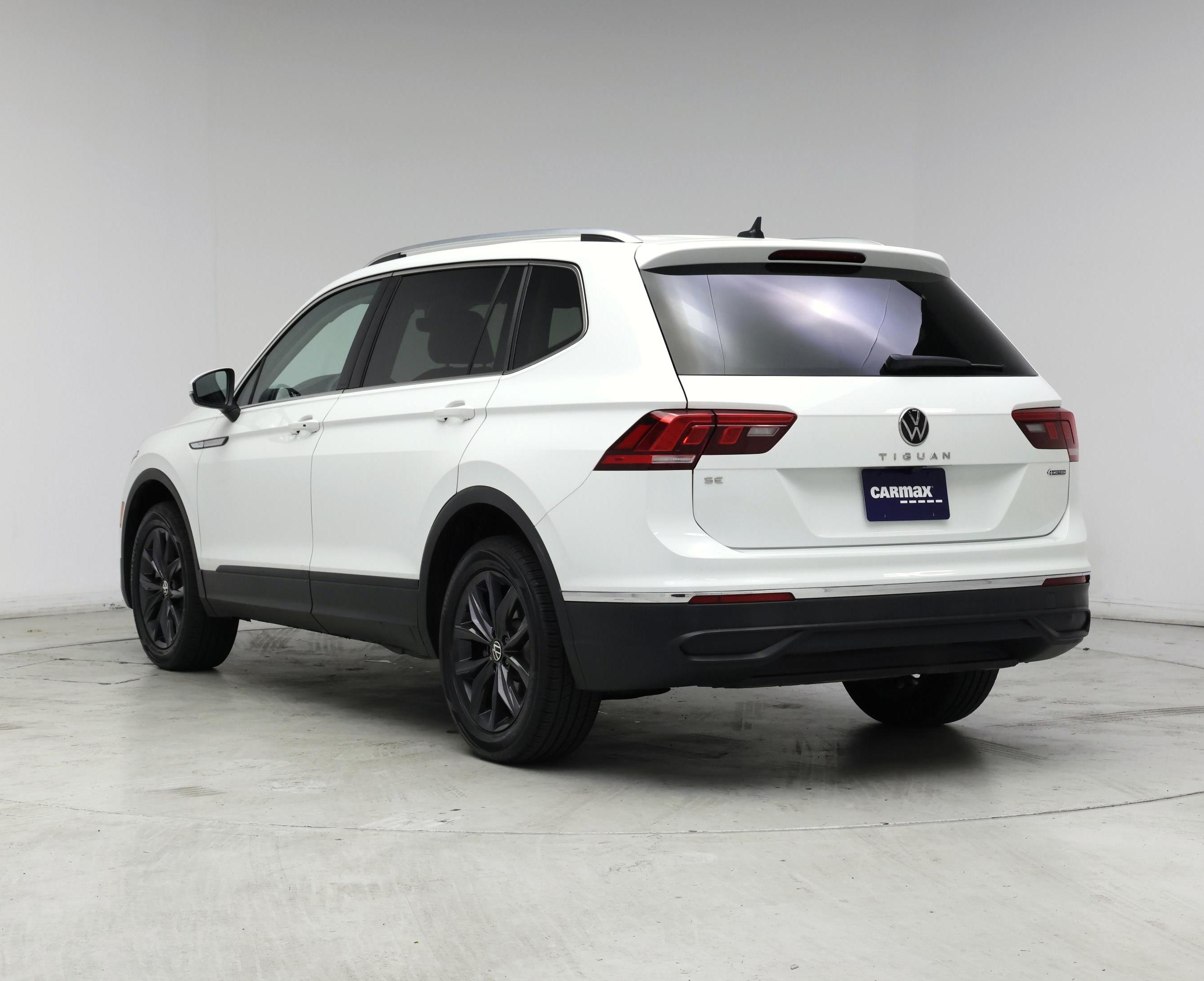 Thumbnail: 2024 Volkswagen Tiguan - 2