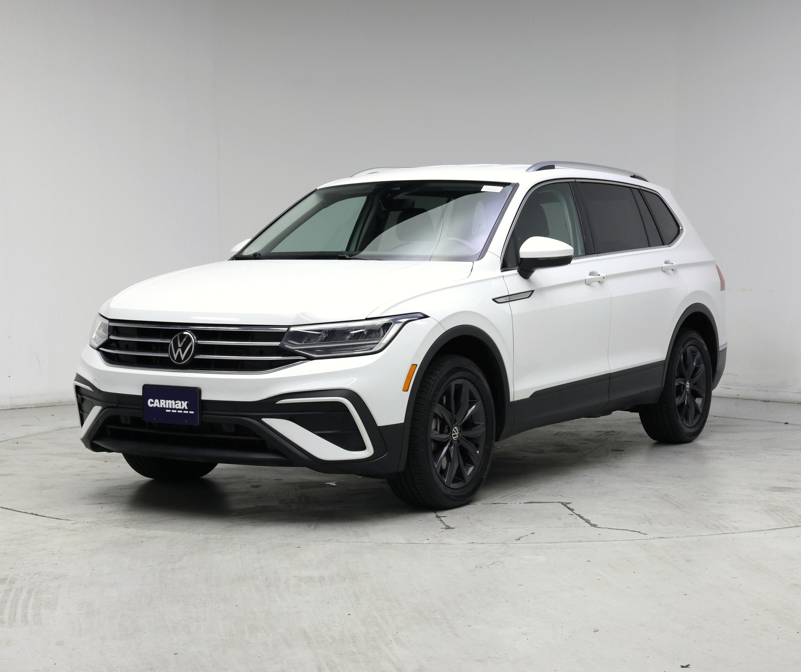 Thumbnail: 2024 Volkswagen Tiguan - 4