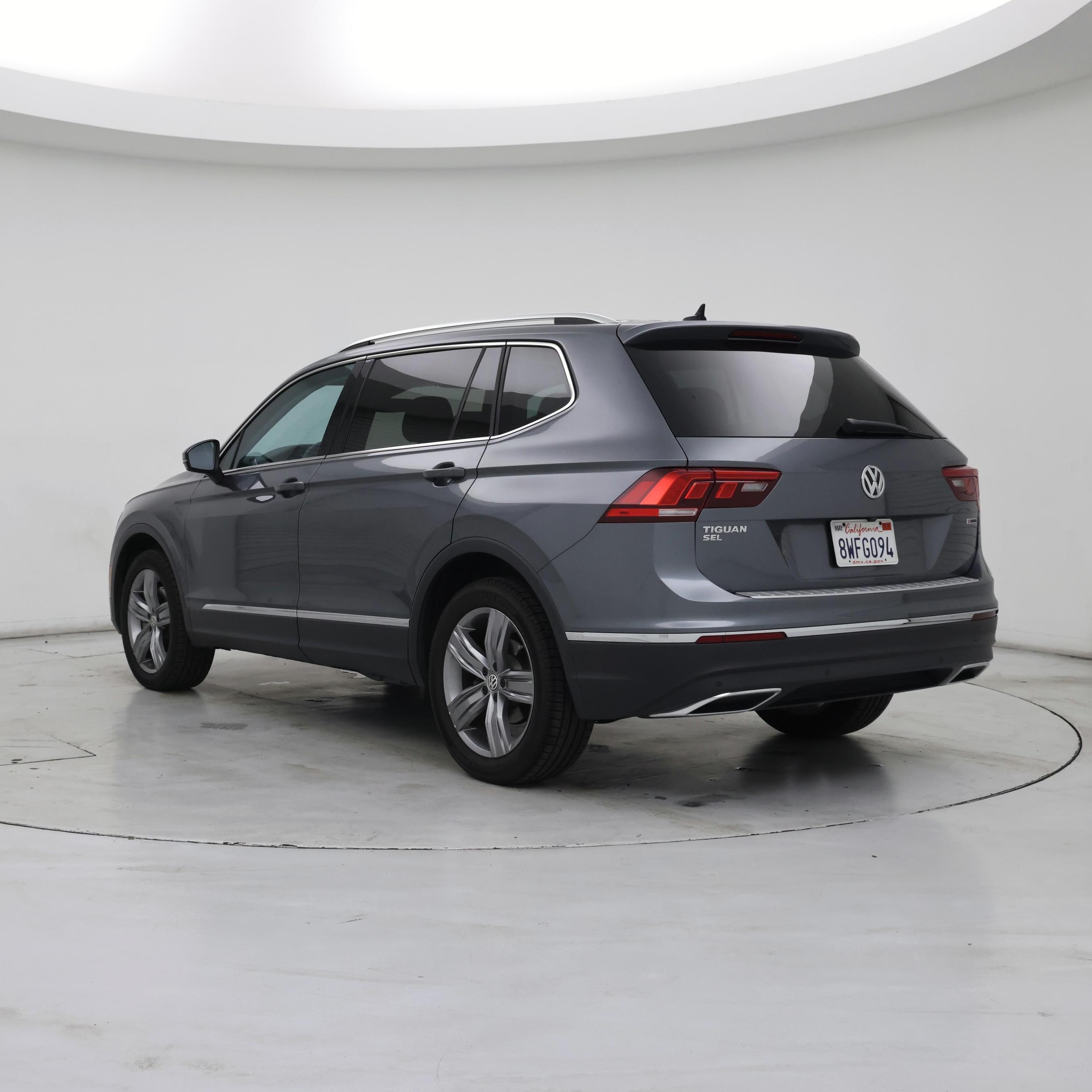 Thumbnail: 2021 Volkswagen Tiguan - 2