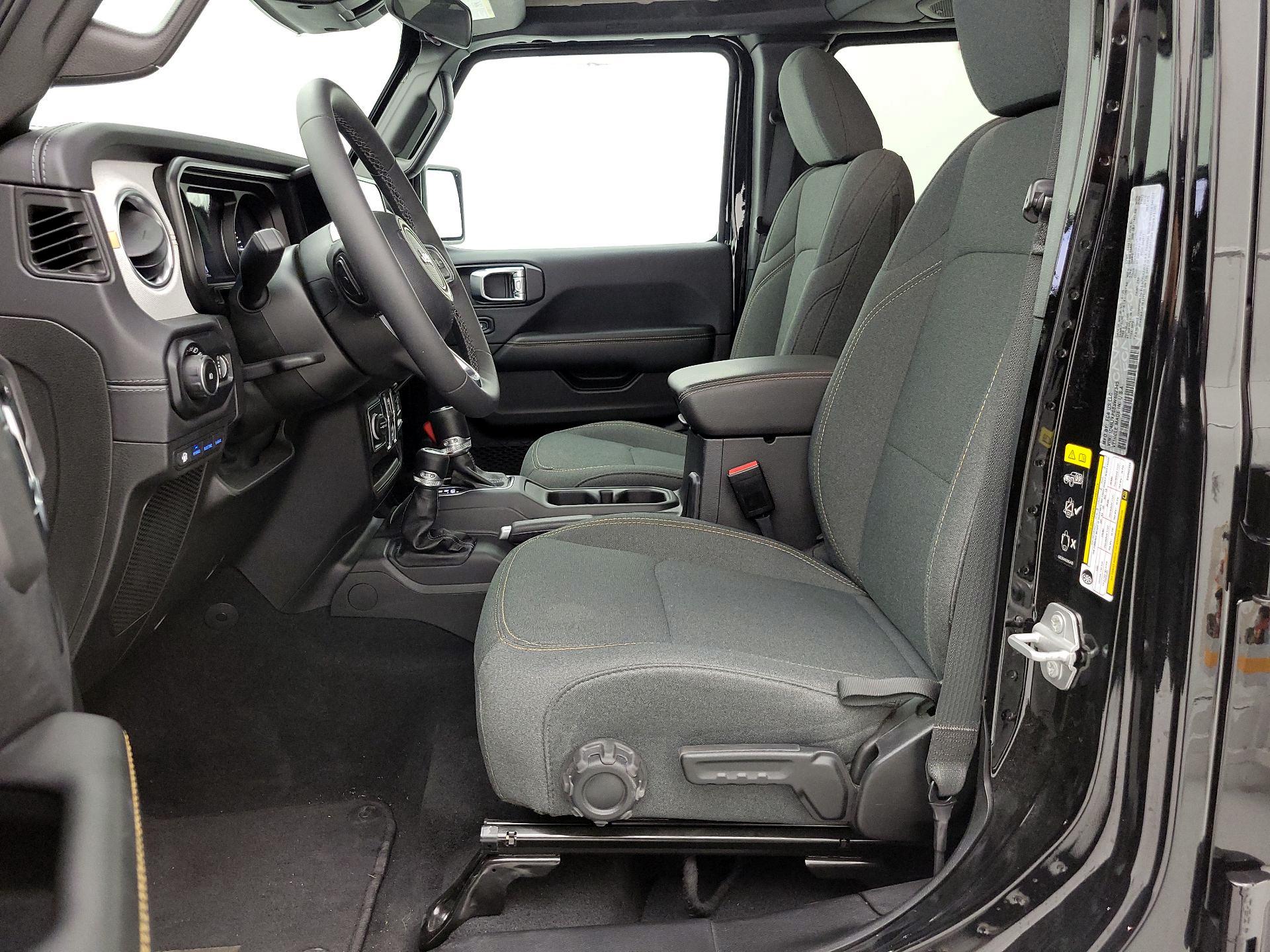 Thumbnail: 2025 Jeep Wrangler - 11