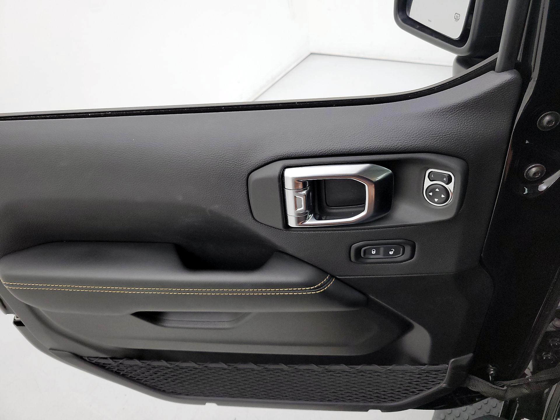 Thumbnail: 2025 Jeep Wrangler - 12