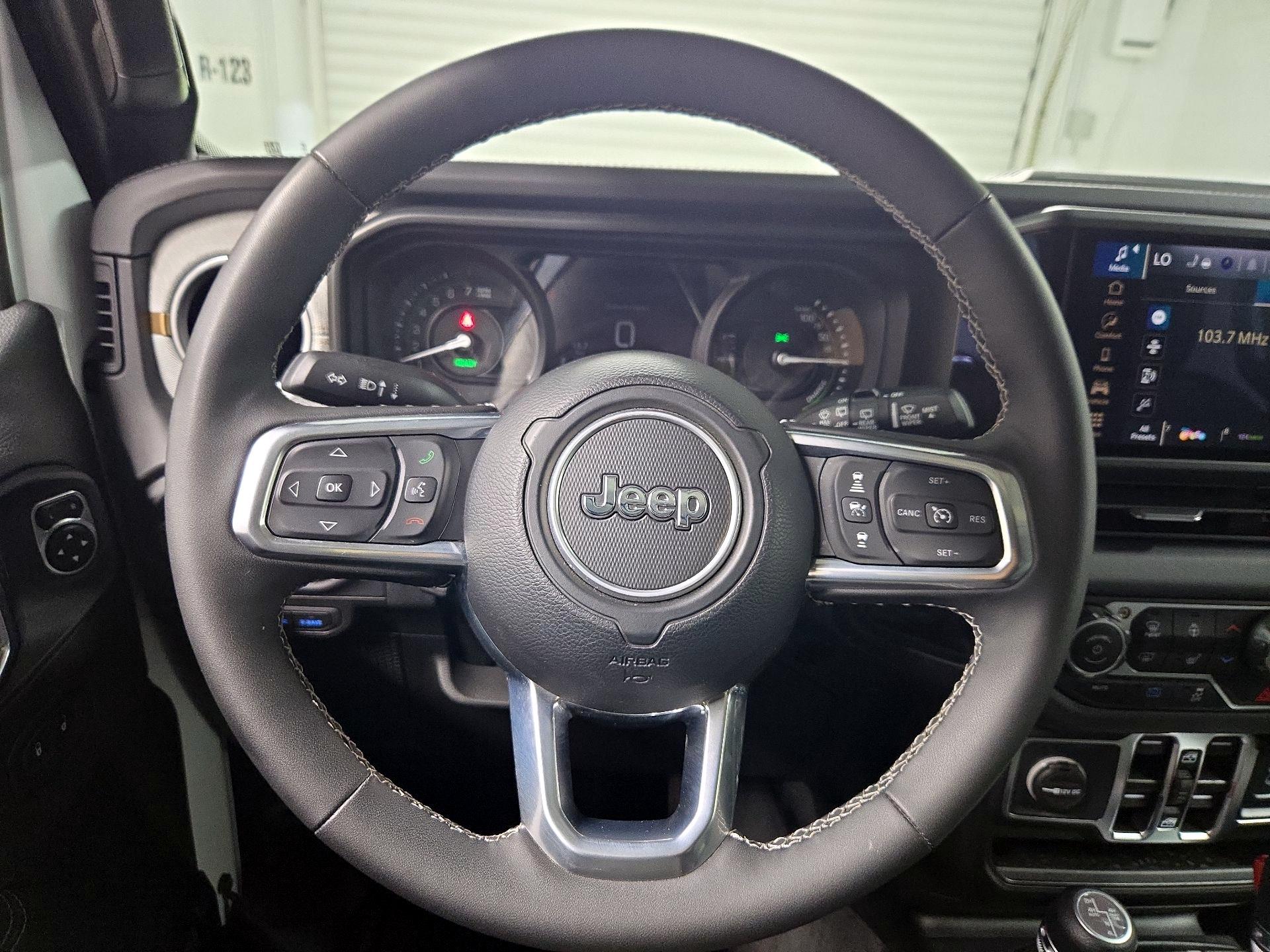 Thumbnail: 2025 Jeep Wrangler - 10