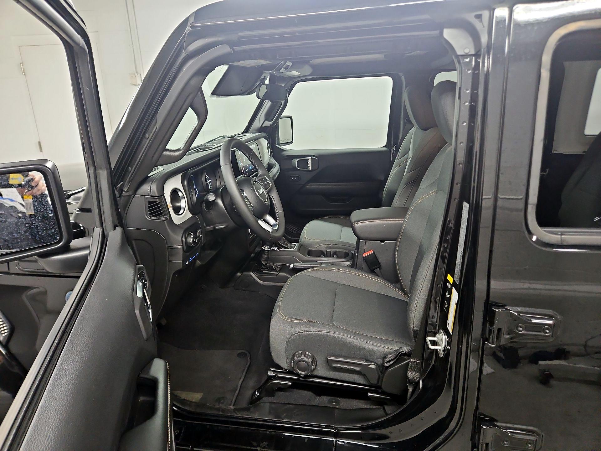 Thumbnail: 2025 Jeep Wrangler - 11
