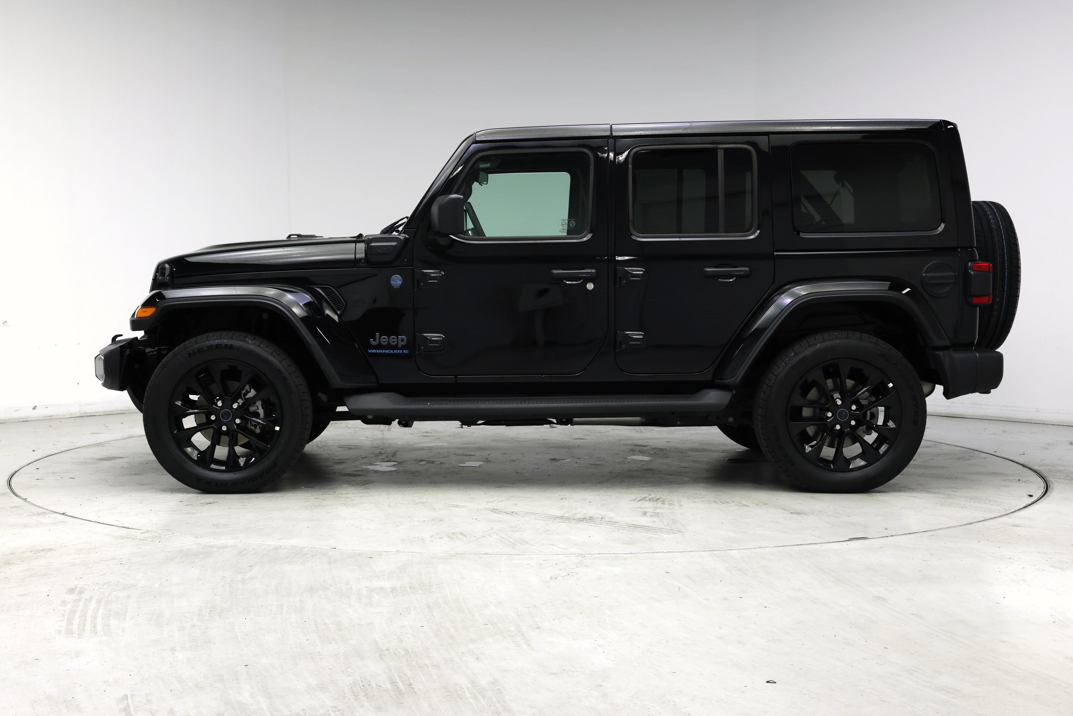 Thumbnail: 2025 Jeep Wrangler - 3