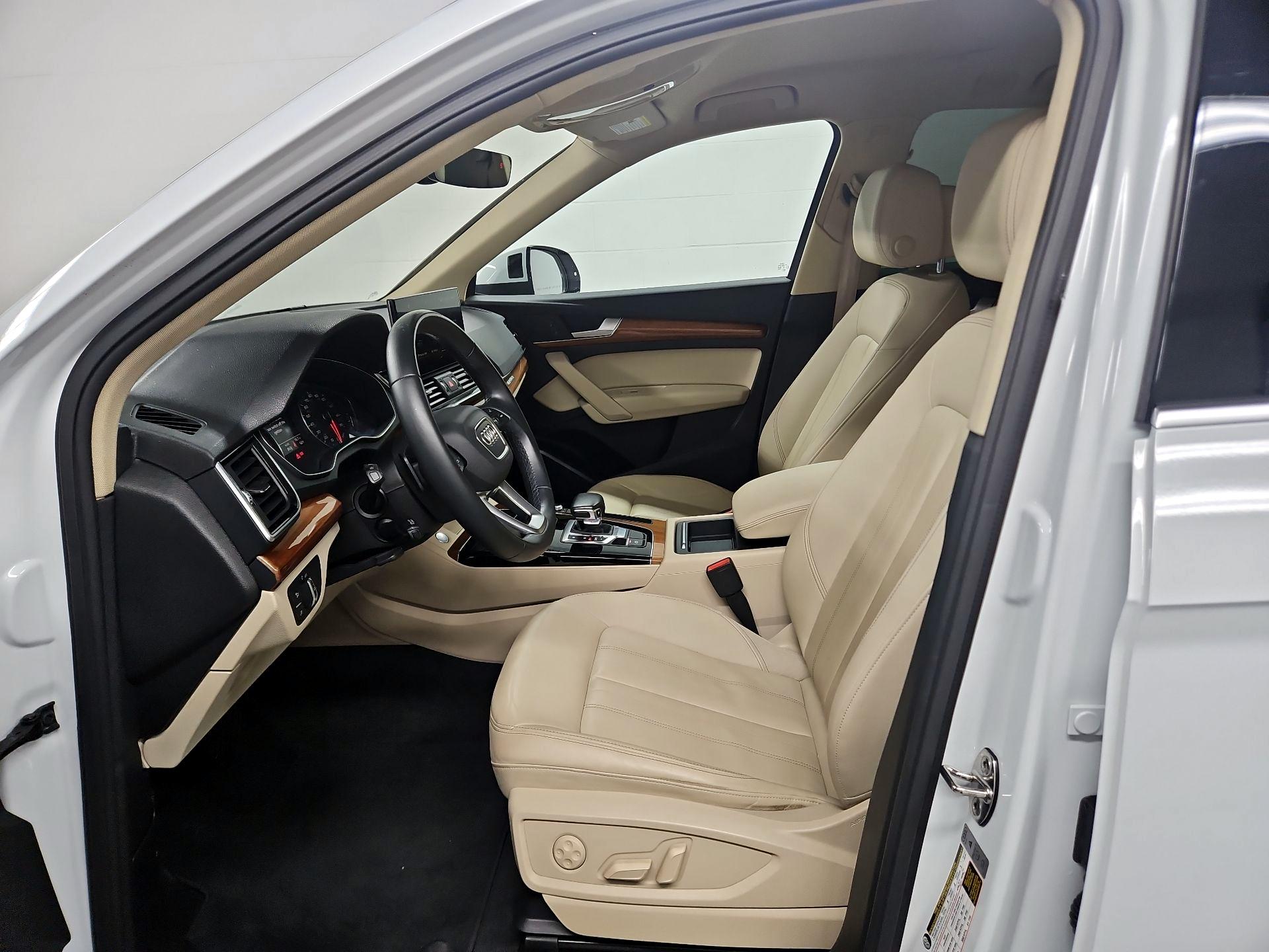 Thumbnail: 2021 Audi Q5 - 11