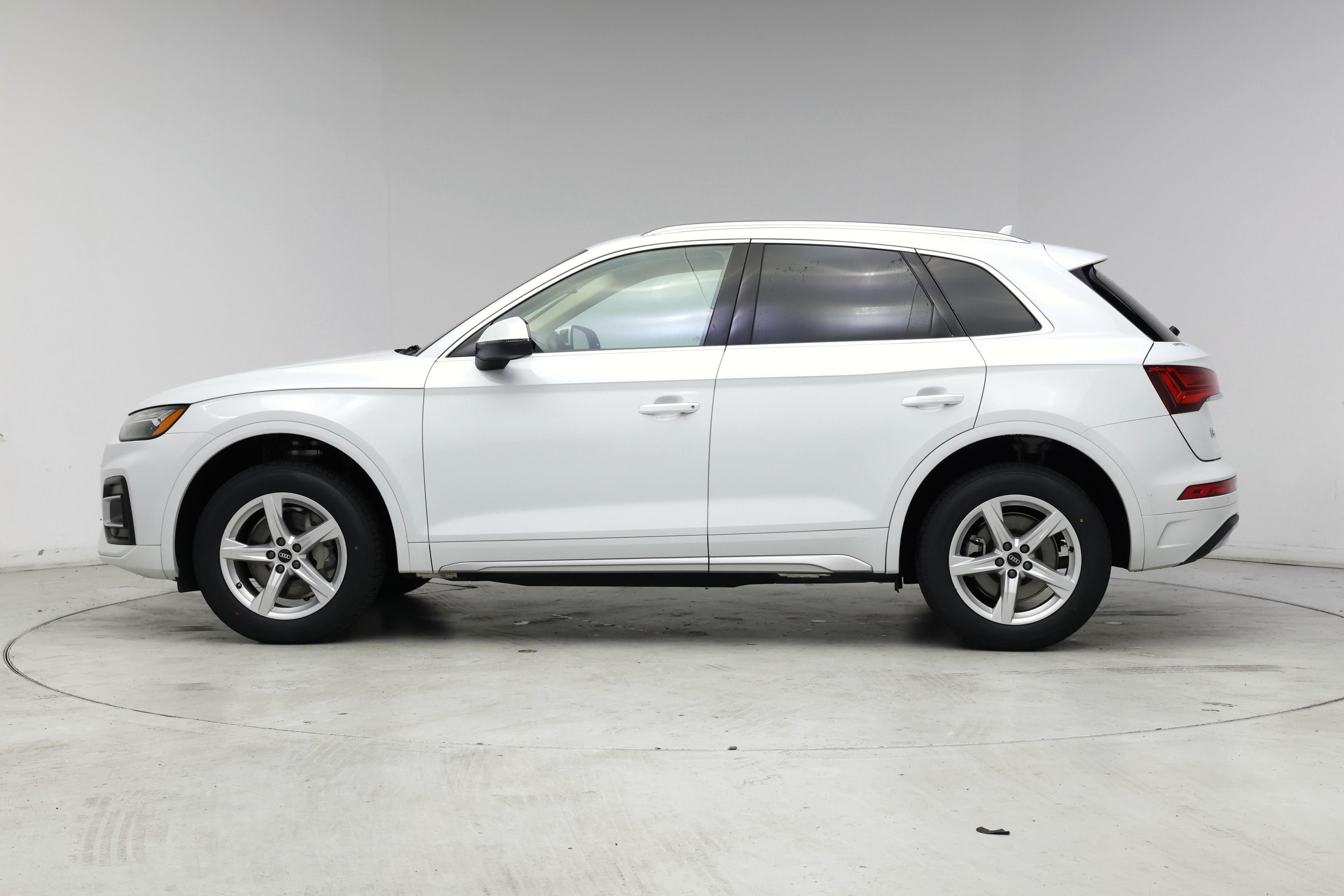 Thumbnail: 2021 Audi Q5 - 3
