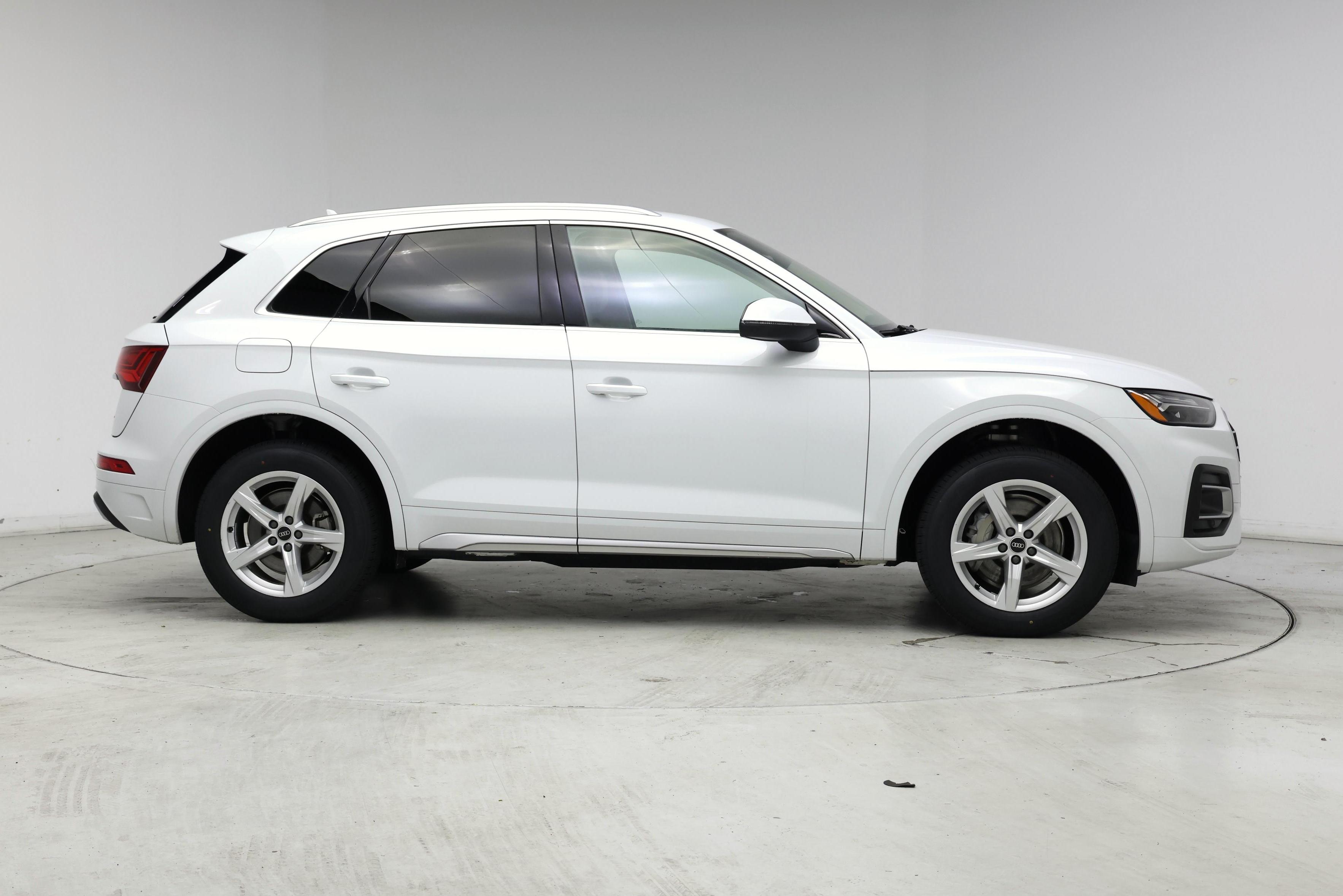 Thumbnail: 2021 Audi Q5 - 7