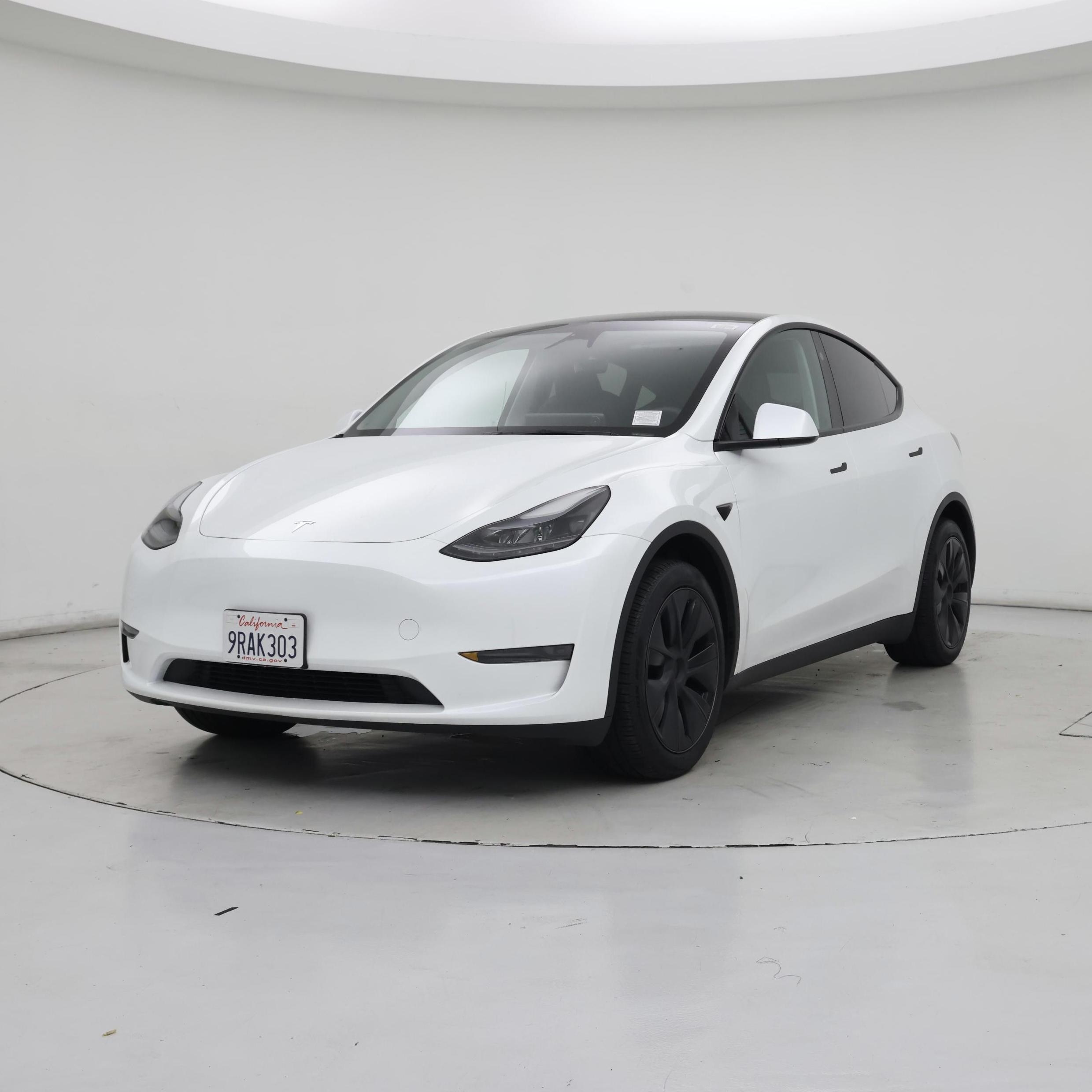 Thumbnail: 2025 Tesla Model Y - 4