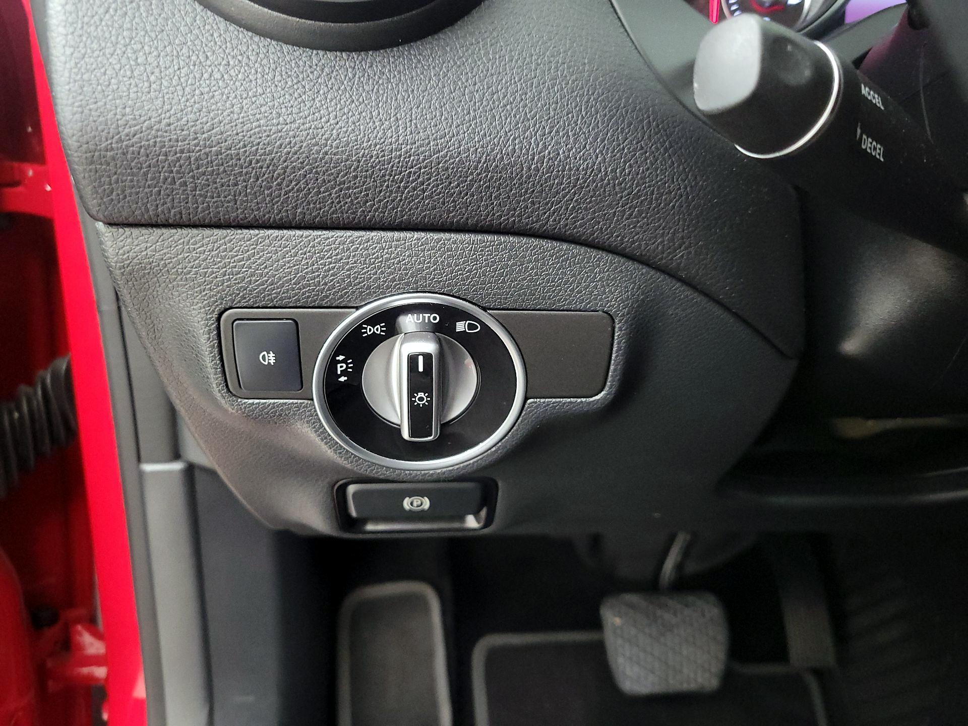 Thumbnail: 2018 Mercedes-Benz CLA - 13