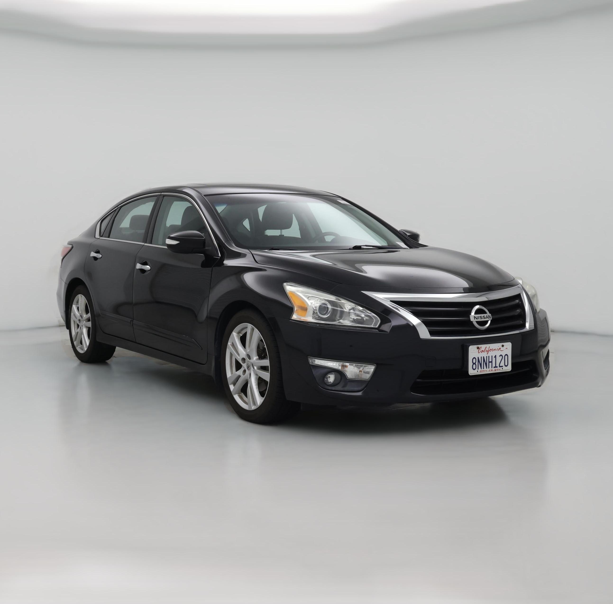 Thumbnail: 2015 Nissan Altima - 1