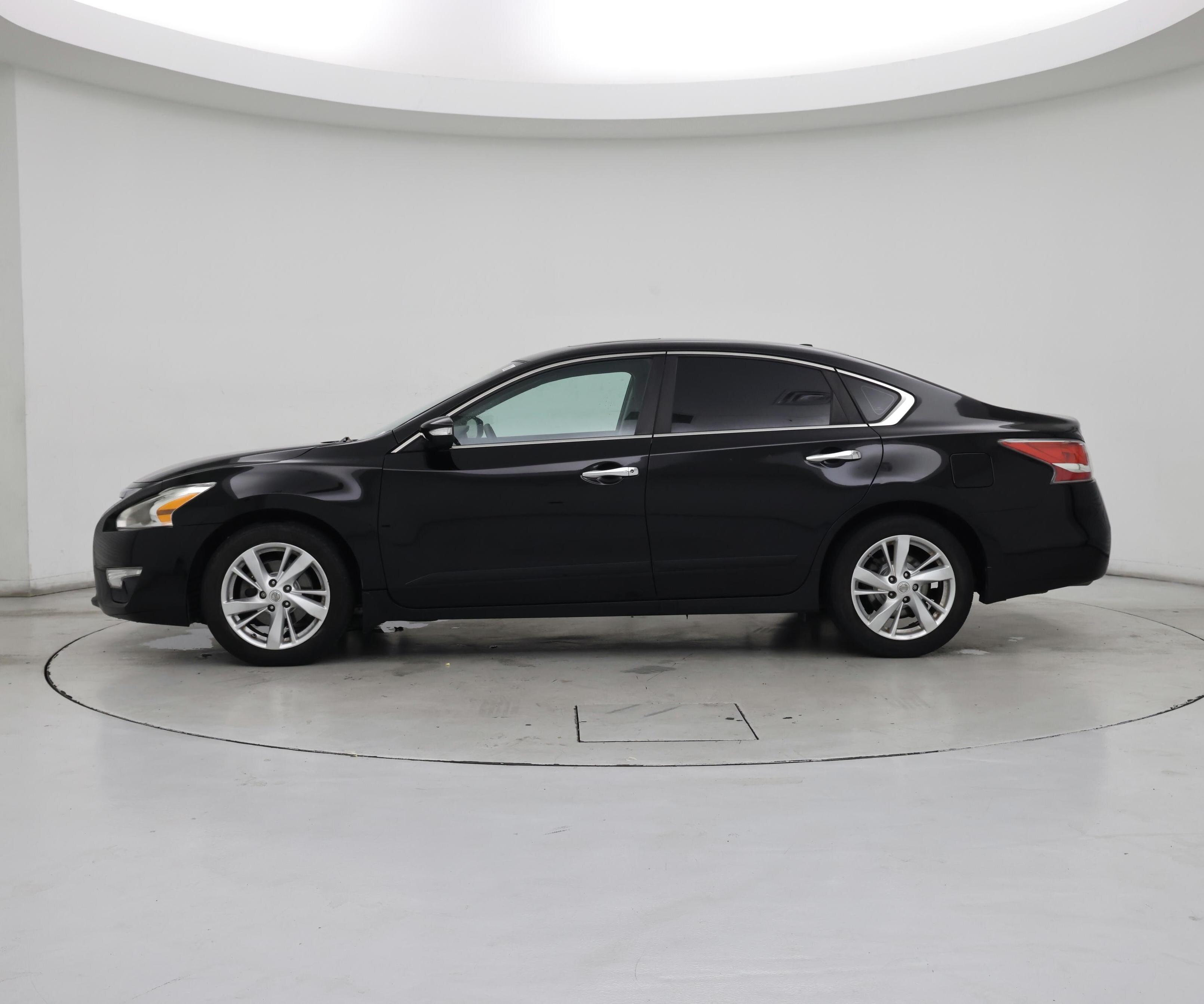 Thumbnail: 2015 Nissan Altima - 3